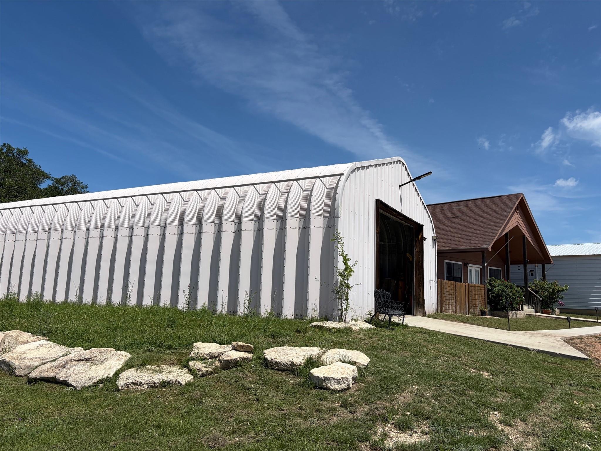 397 Private Road 3072, Lampasas, TX 76550