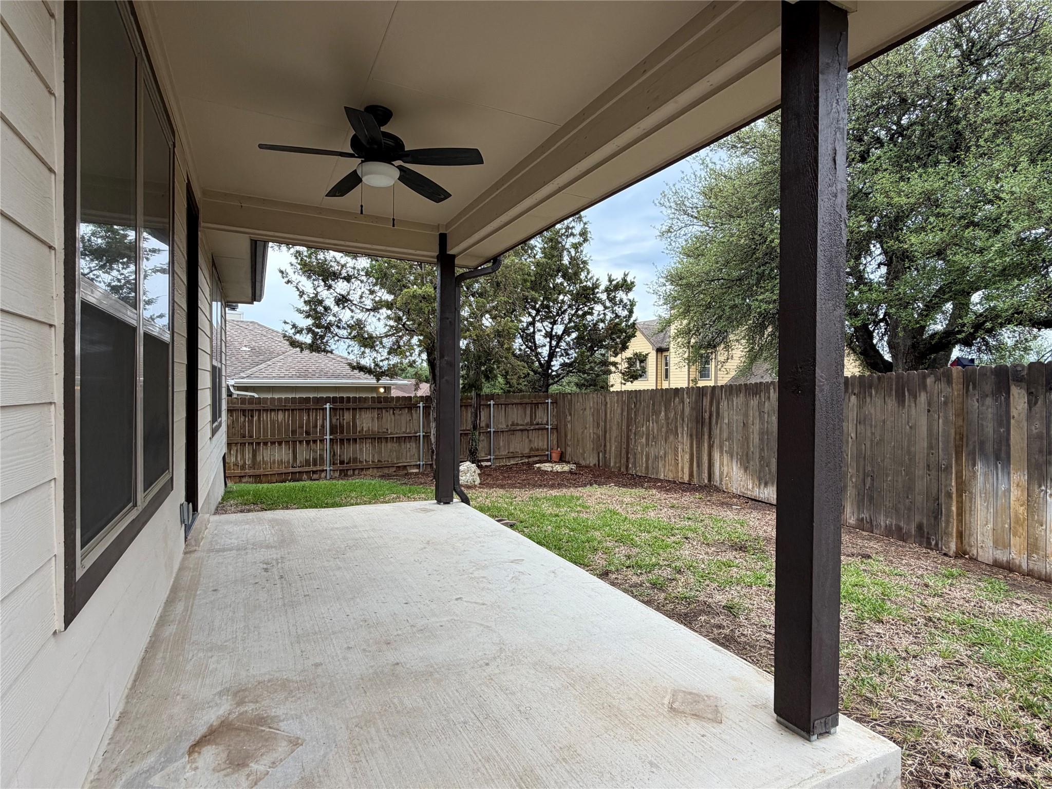 206 Fairway Cir, Point Venture, TX 78645
