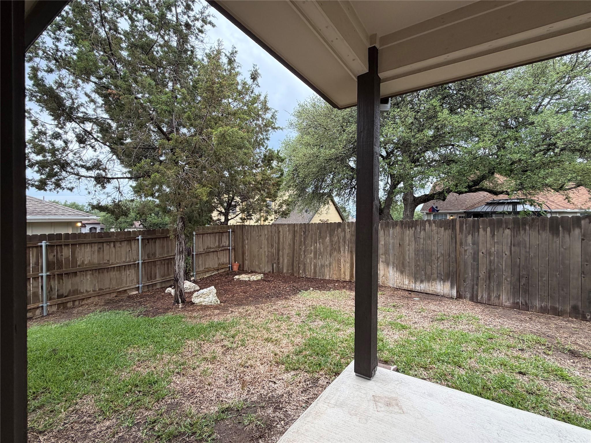 206 Fairway Cir, Point Venture, TX 78645
