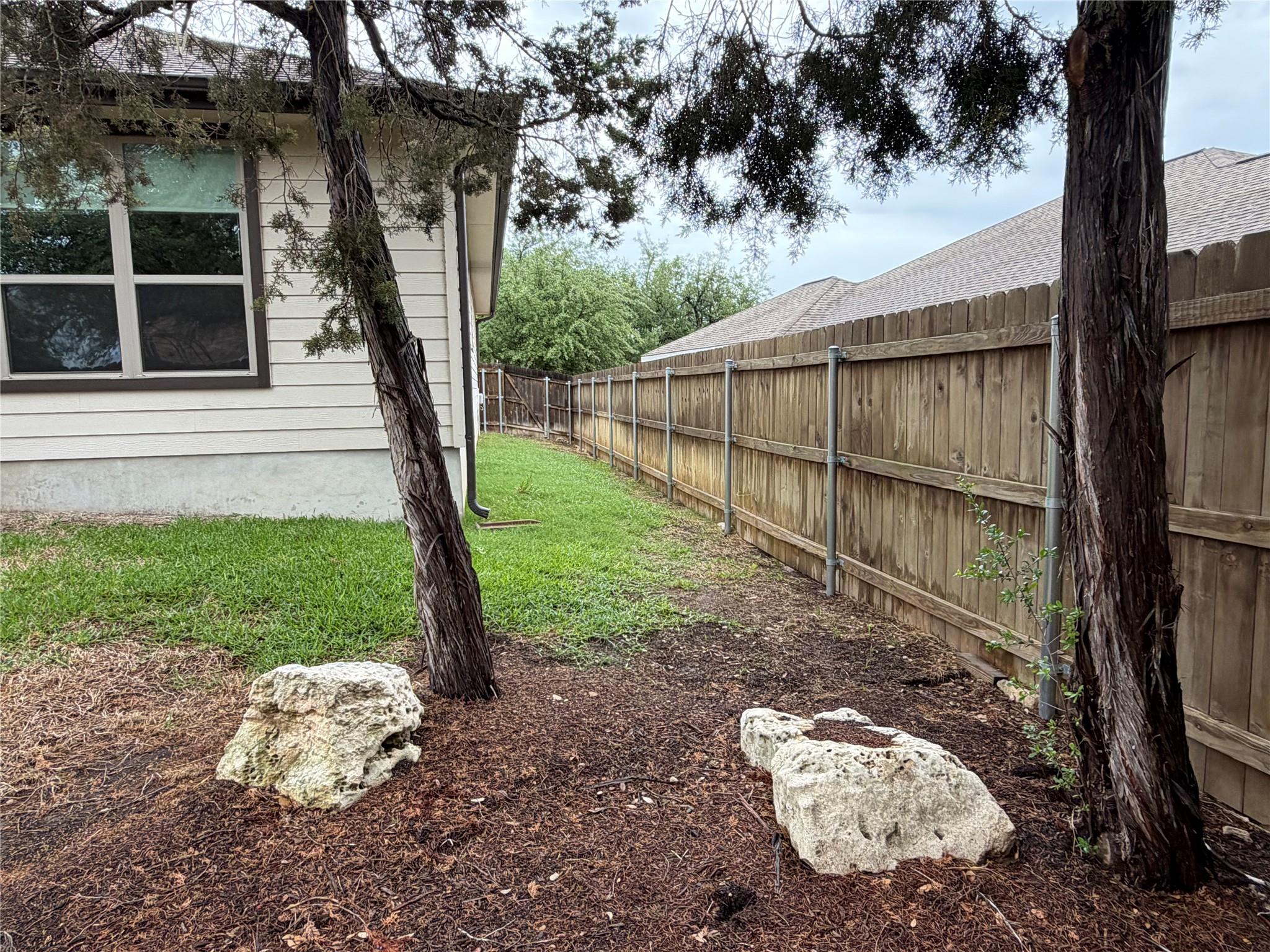 206 Fairway Cir, Point Venture, TX 78645