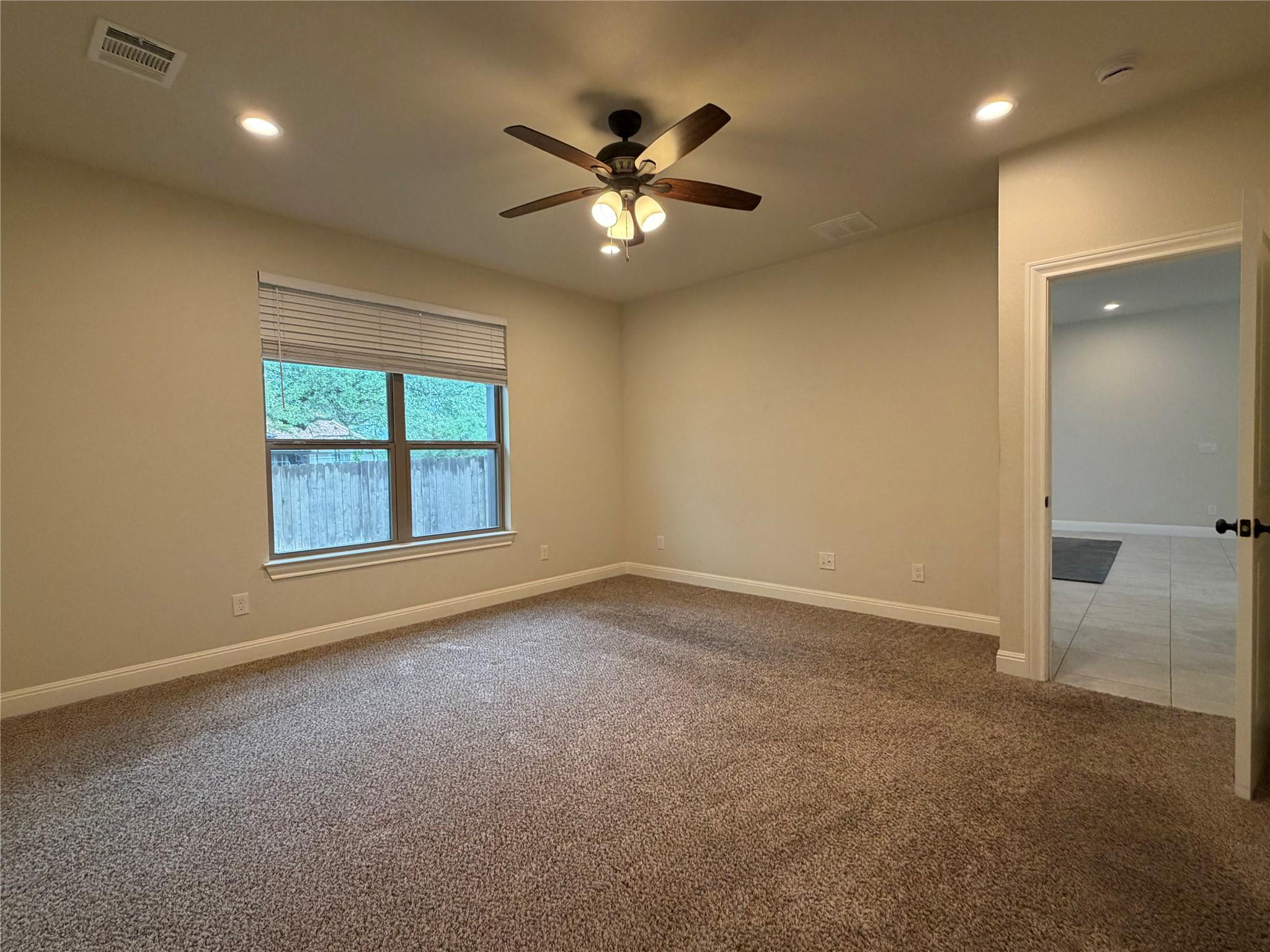 206 Fairway Cir, Point Venture, TX 78645