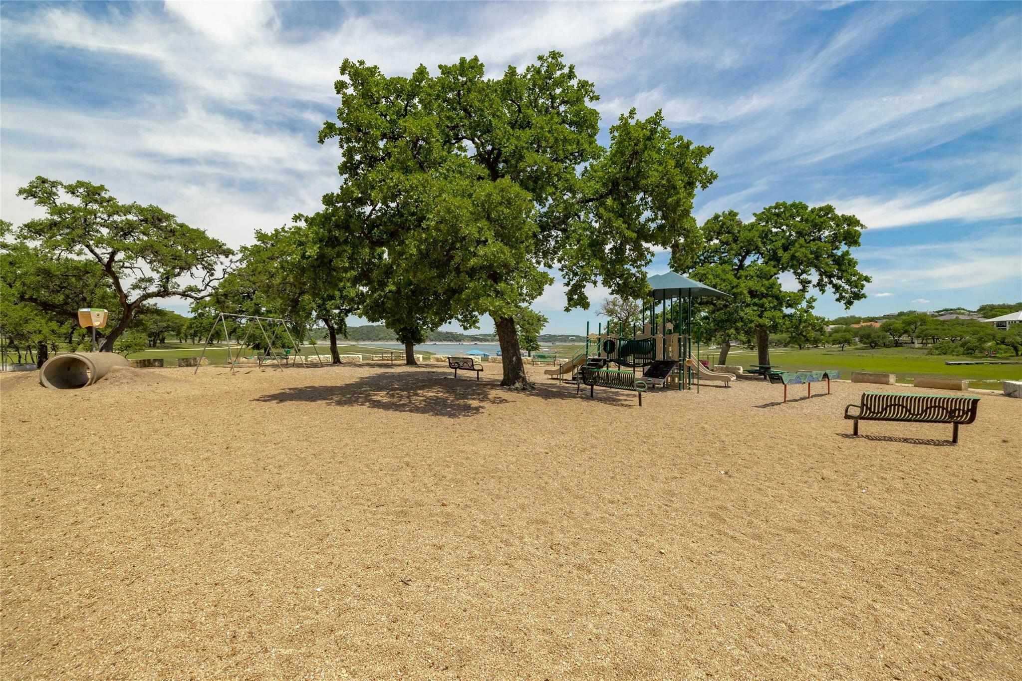 206 Fairway Cir, Point Venture, TX 78645