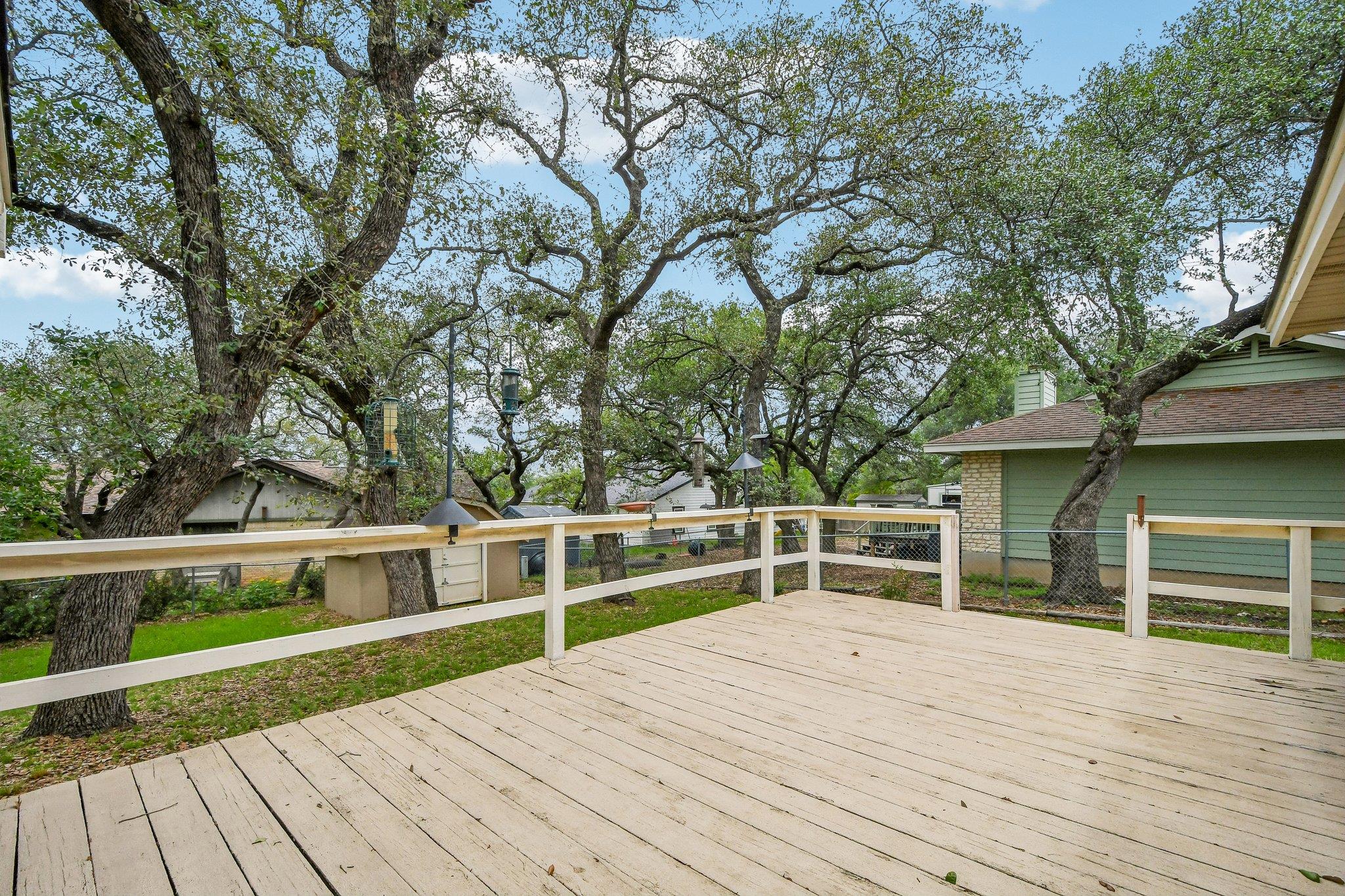 3108 American Dr, Lago Vista, TX 78645