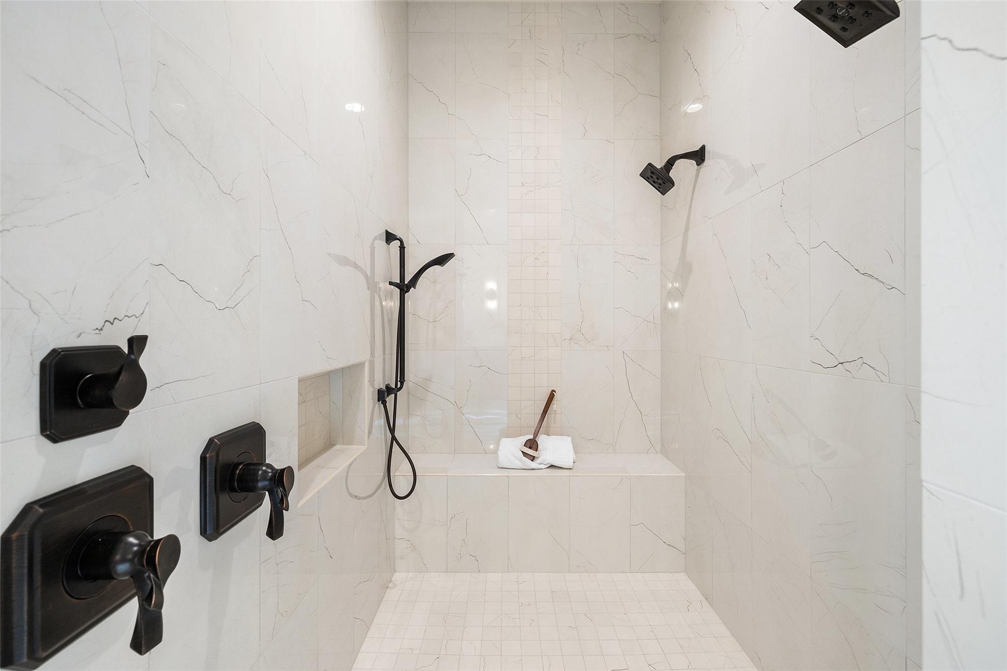 2401 Sailboat Pass, Spicewood, TX 78669