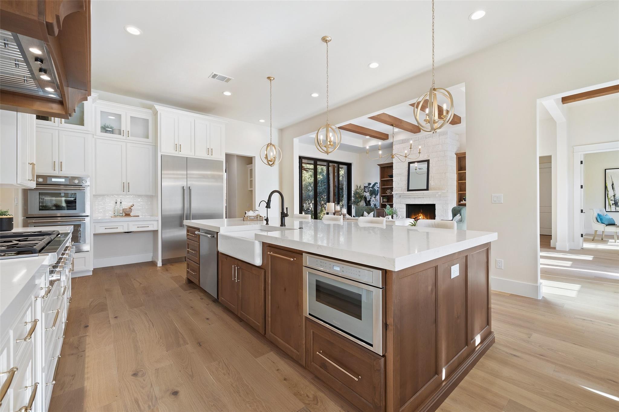 2401 Sailboat Pass, Spicewood, TX 78669