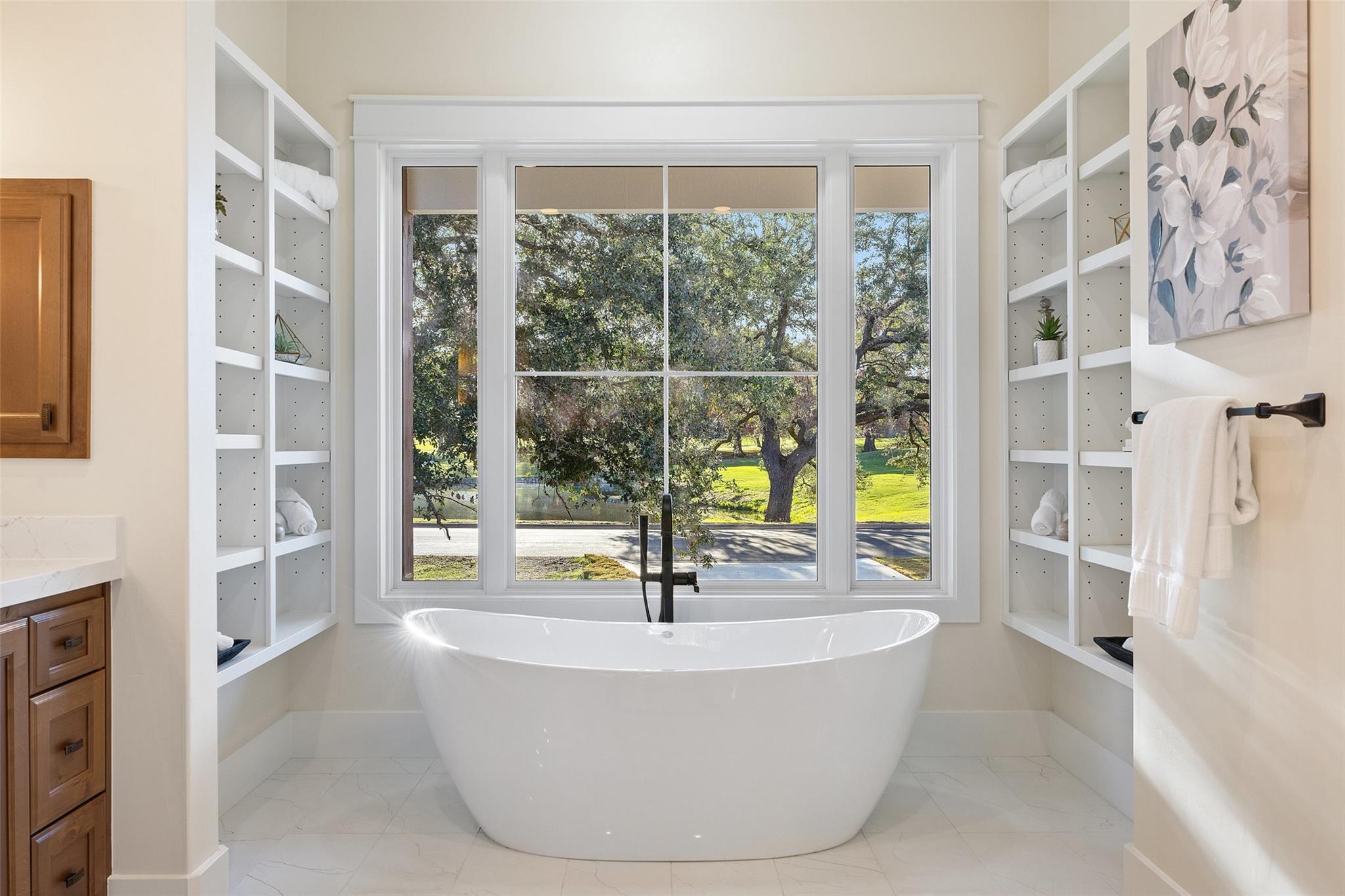 2401 Sailboat Pass, Spicewood, TX 78669