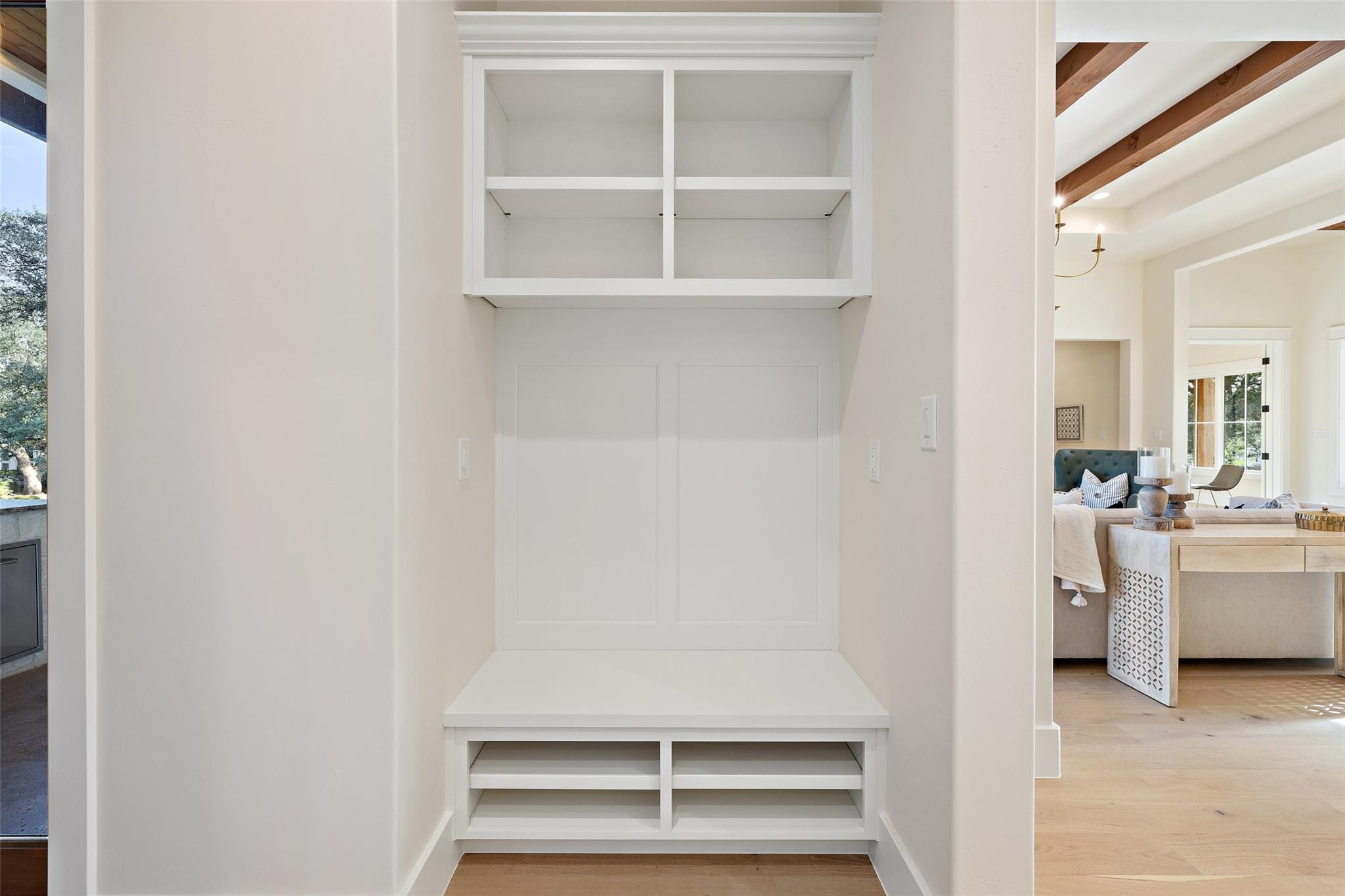 2401 Sailboat Pass, Spicewood, TX 78669