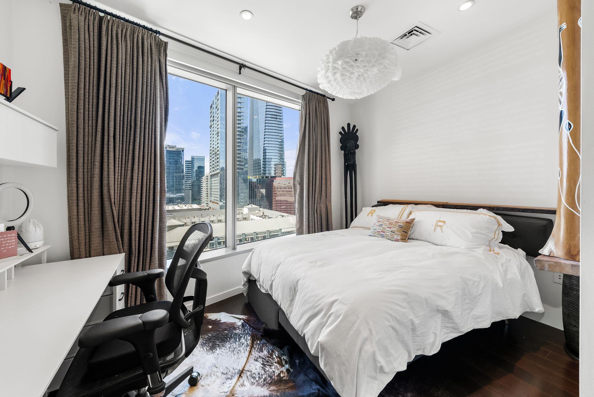 200 Congress Ave # 14C, Austin, TX 78701