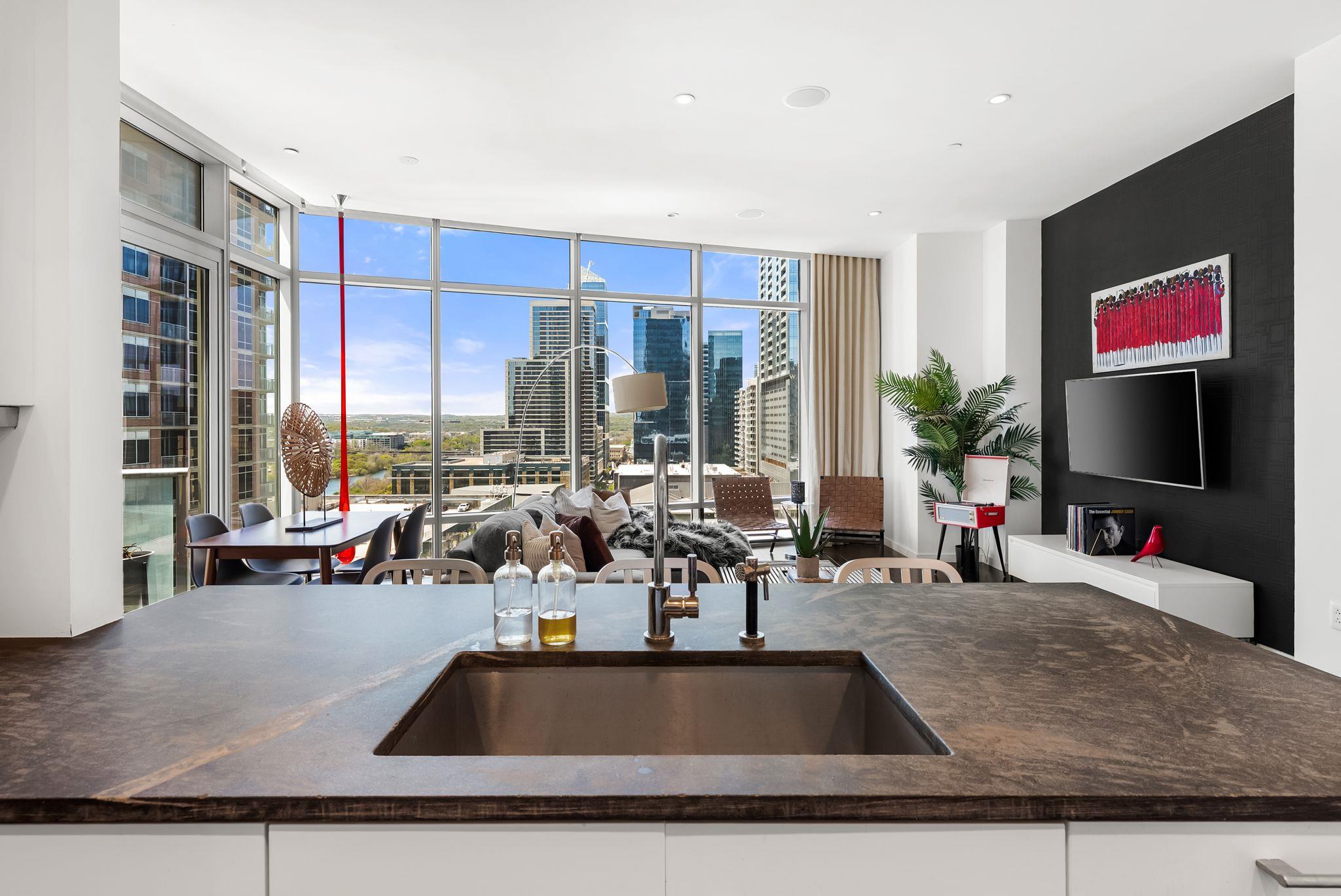 200 Congress Ave # 14C, Austin, TX 78701