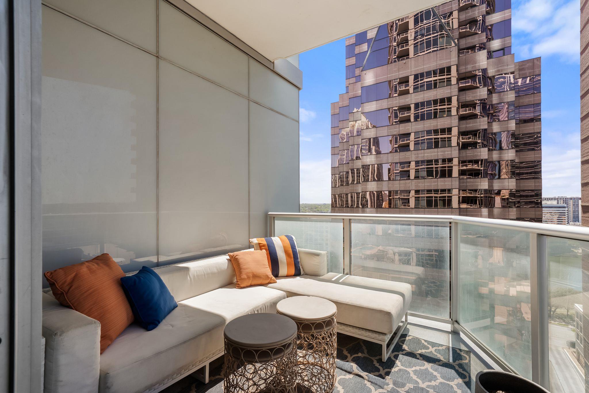 200 Congress Ave # 14C, Austin, TX 78701