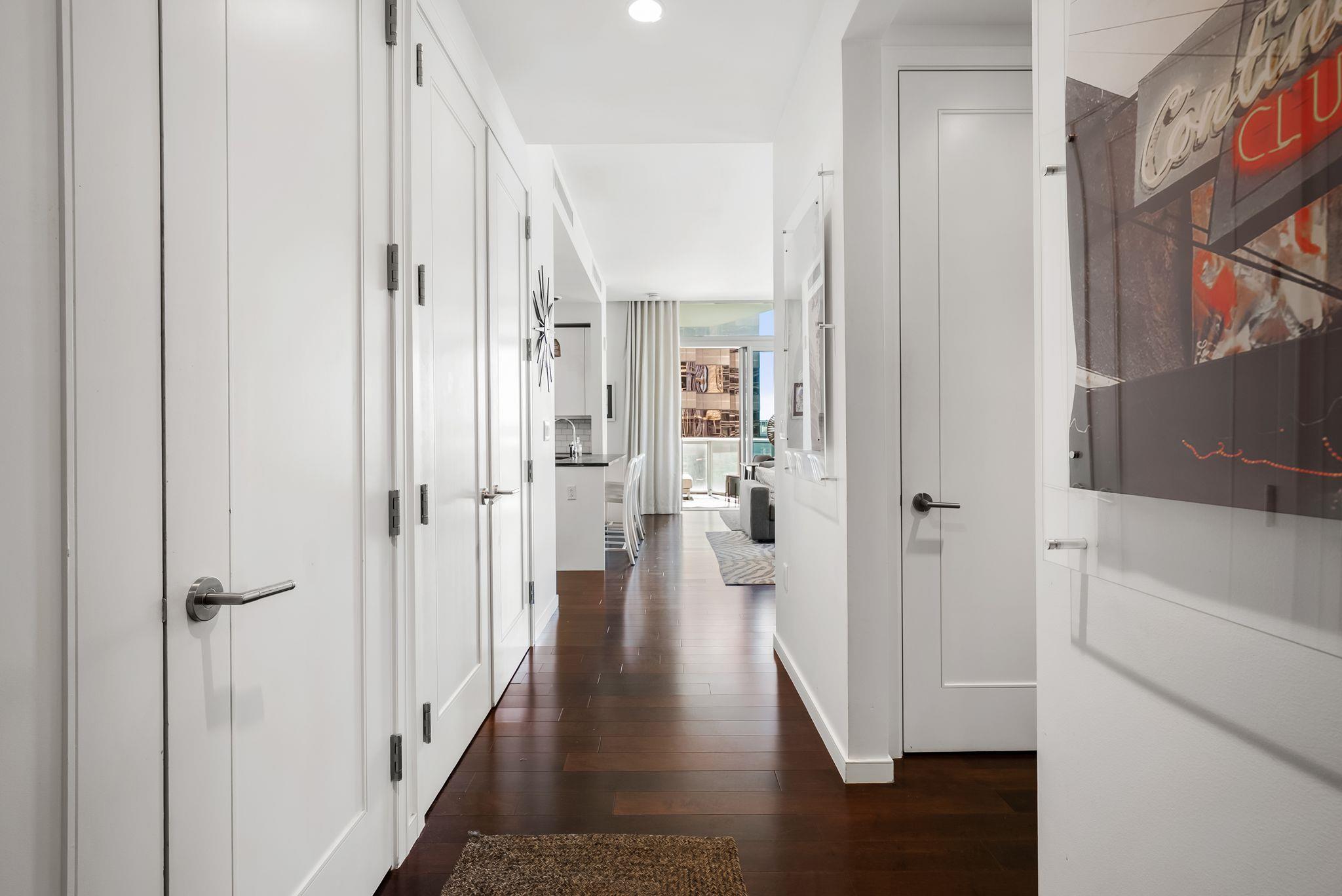 200 Congress Ave # 14C, Austin, TX 78701