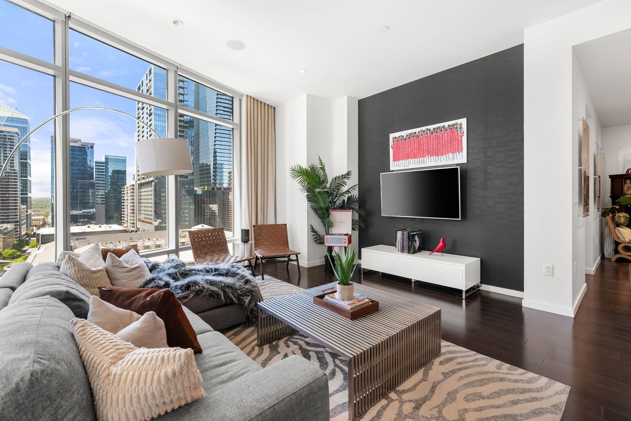 200 Congress Ave # 14C, Austin, TX 78701