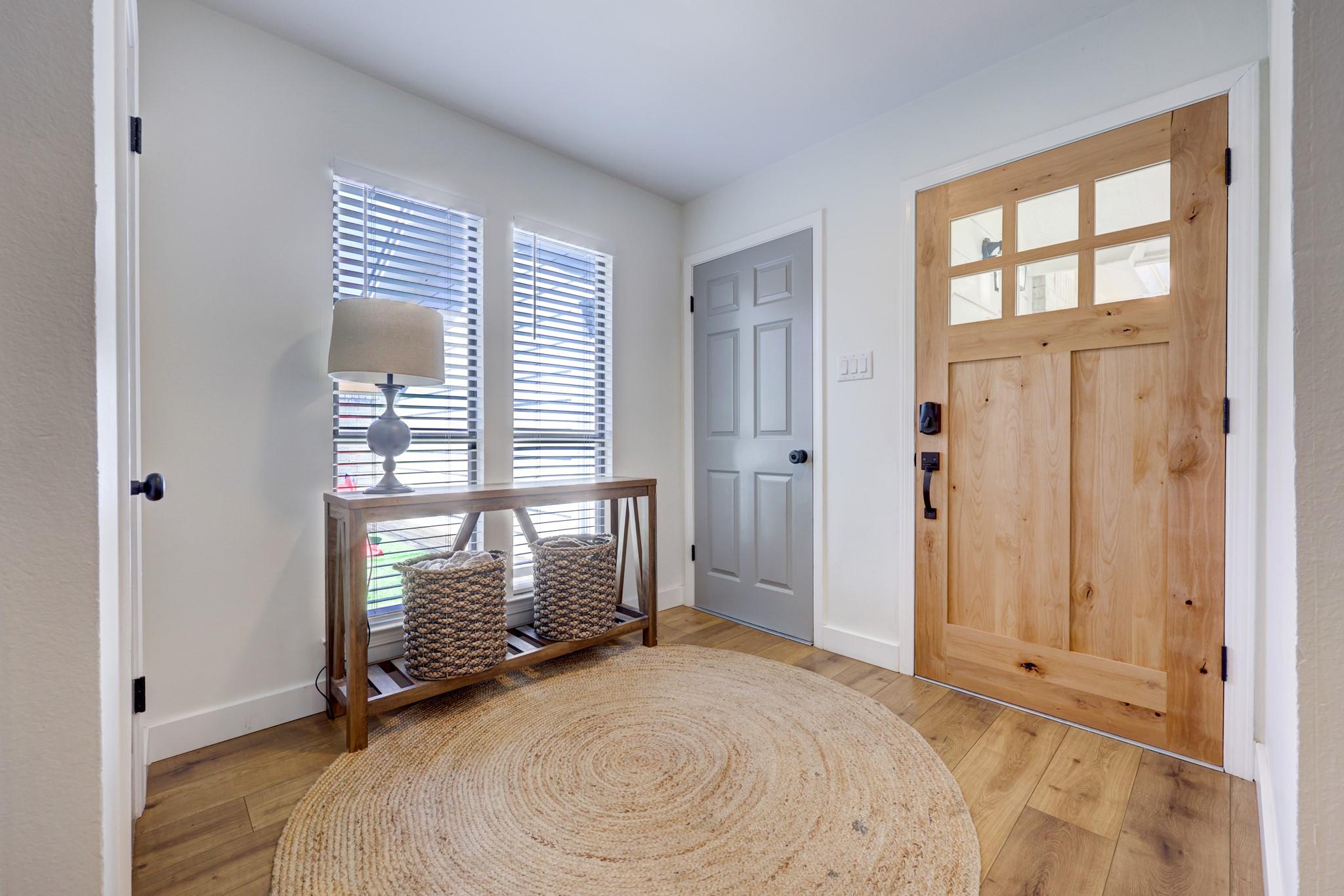 5609 Courtyard Cv, Austin, TX 78731