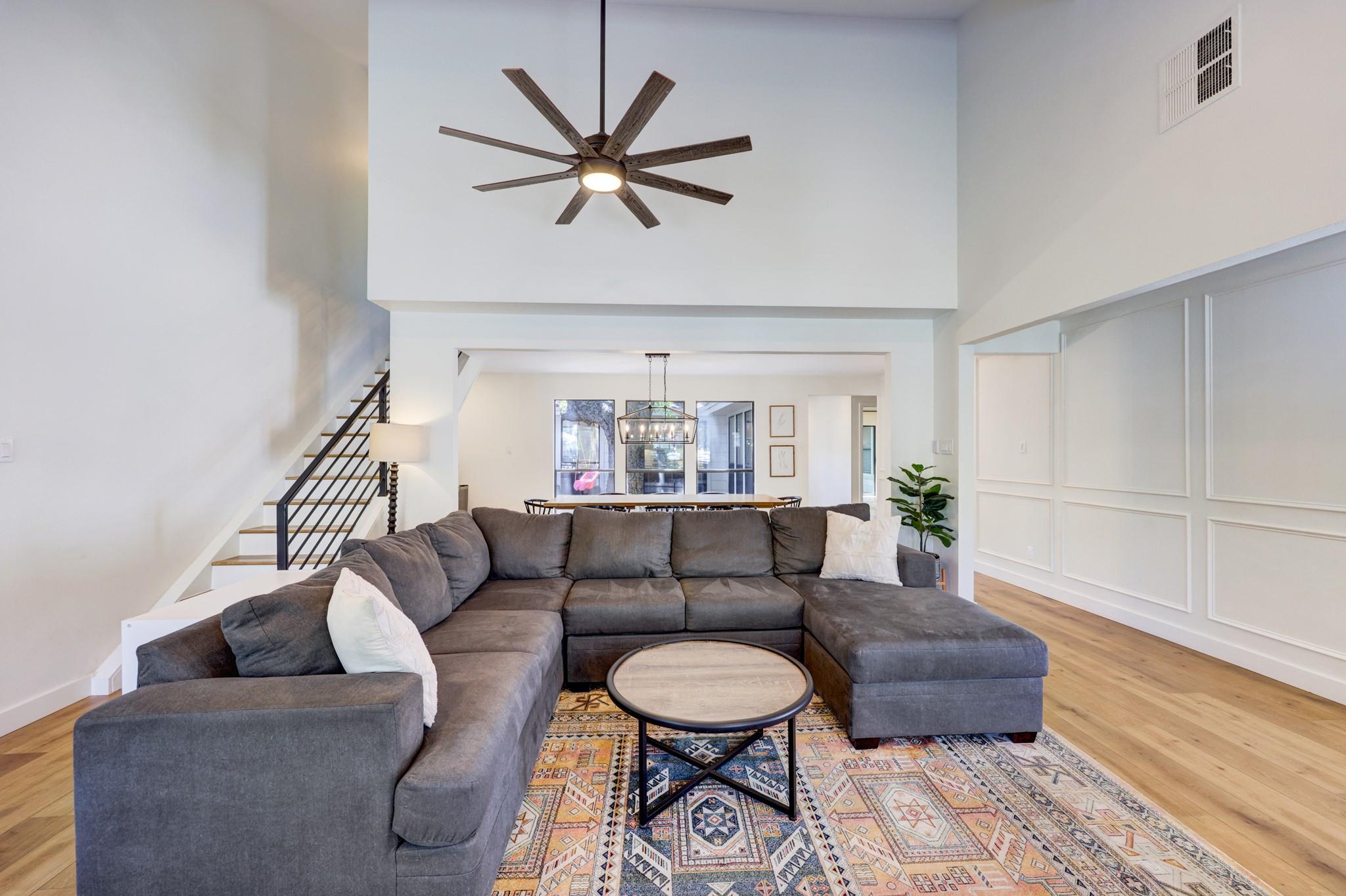 5609 Courtyard Cv, Austin, TX 78731