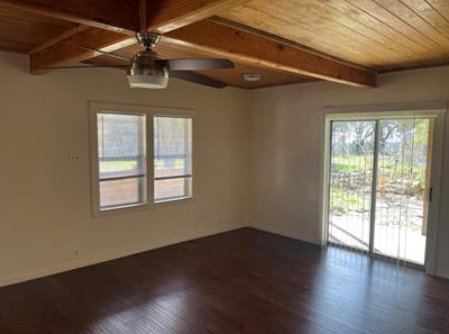 230 Six Pines Rd, San Marcos, TX 78666