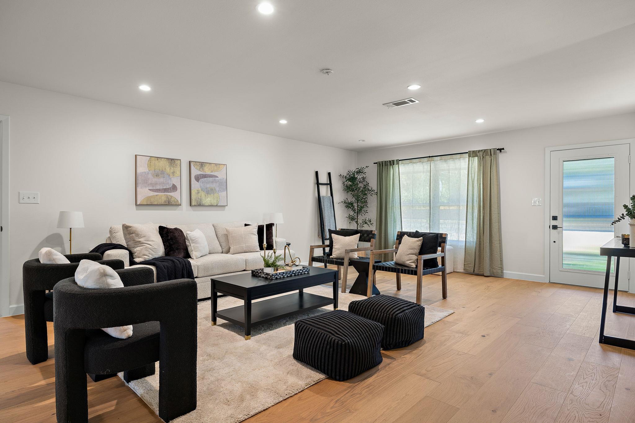 8102 Burrell Dr, Austin, TX 78757