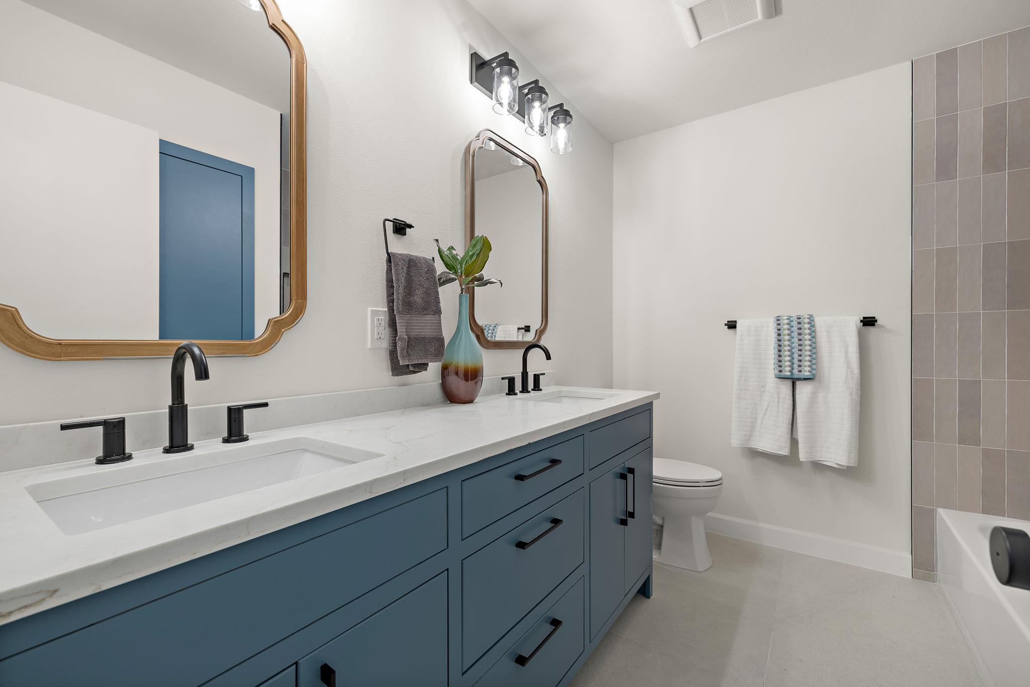 8102 Burrell Dr, Austin, TX 78757