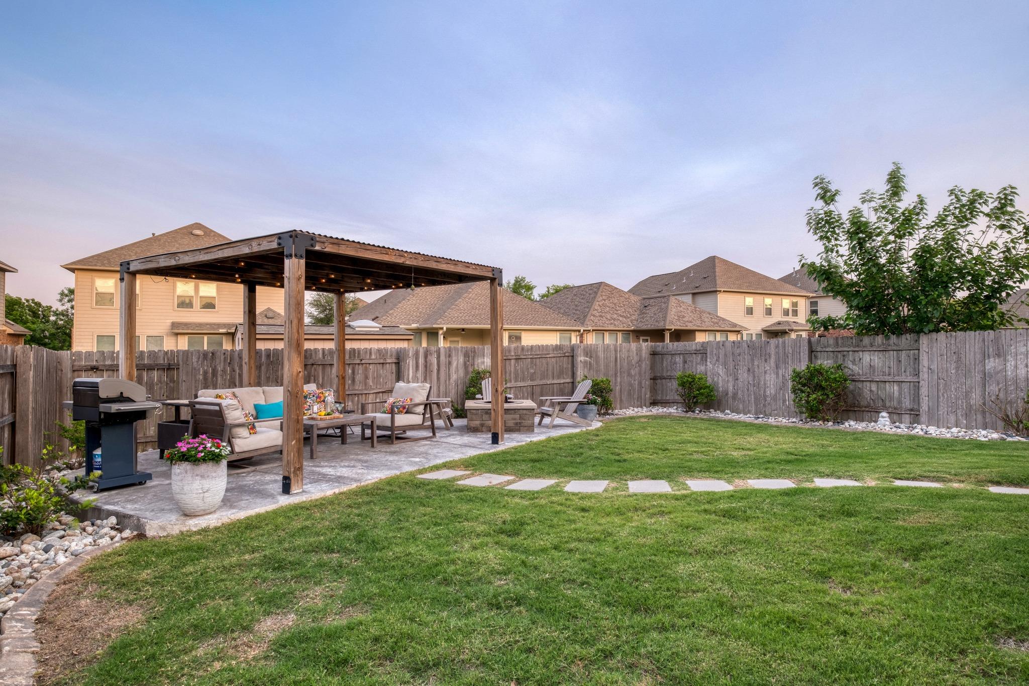 2621 Auburn Chestnut Ln, Pflugerville, TX 78660