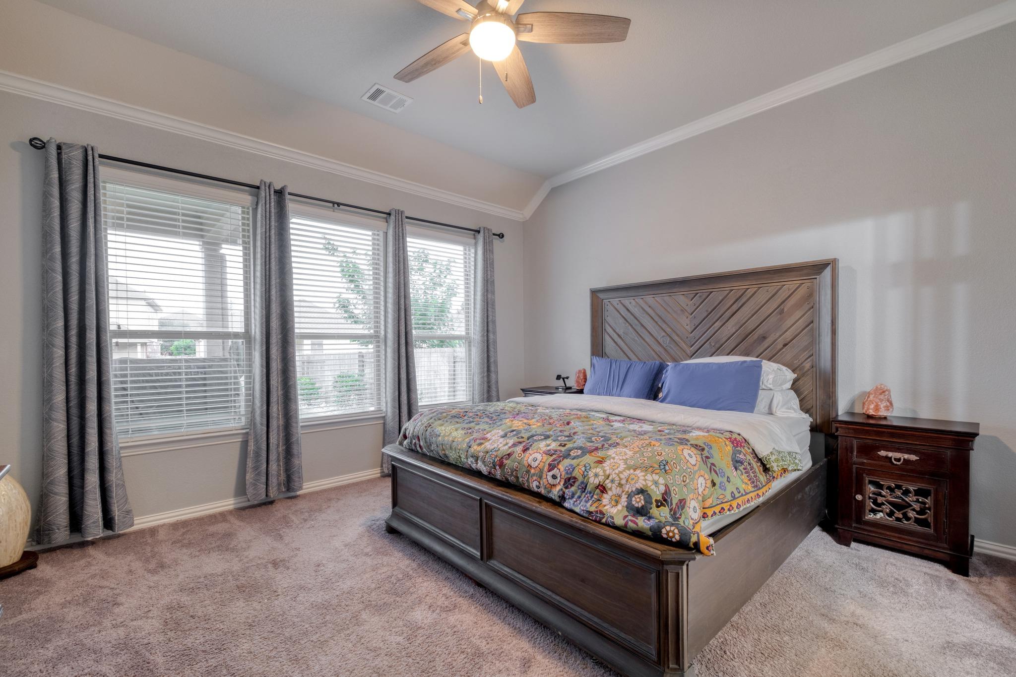 2621 Auburn Chestnut Ln, Pflugerville, TX 78660