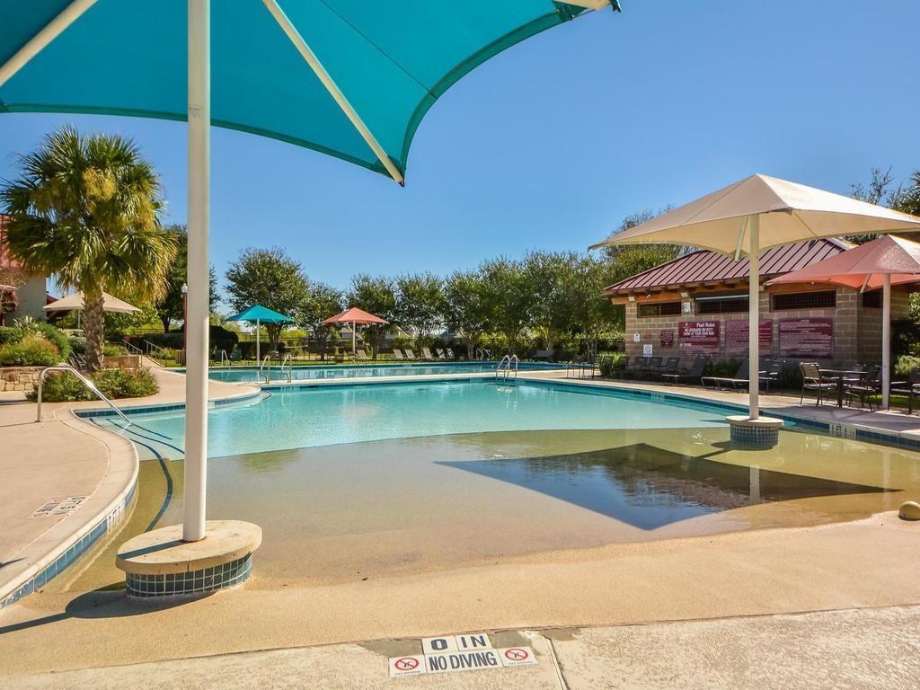 2621 Auburn Chestnut Ln, Pflugerville, TX 78660