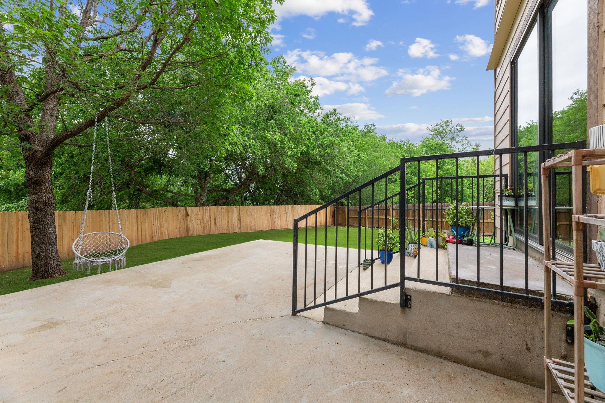 310 Myrtle St, Kyle, TX 78640