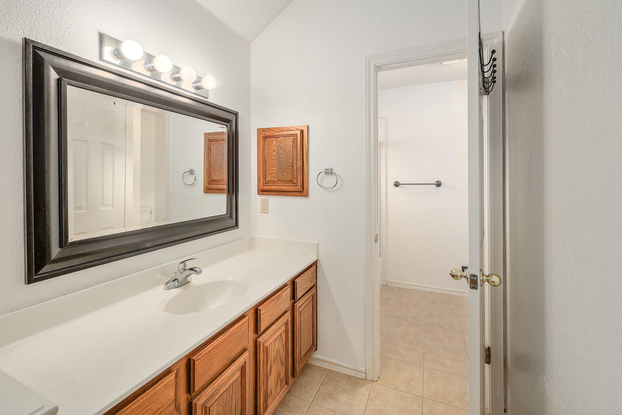 2601 Starling Dr, Round Rock, TX 78681