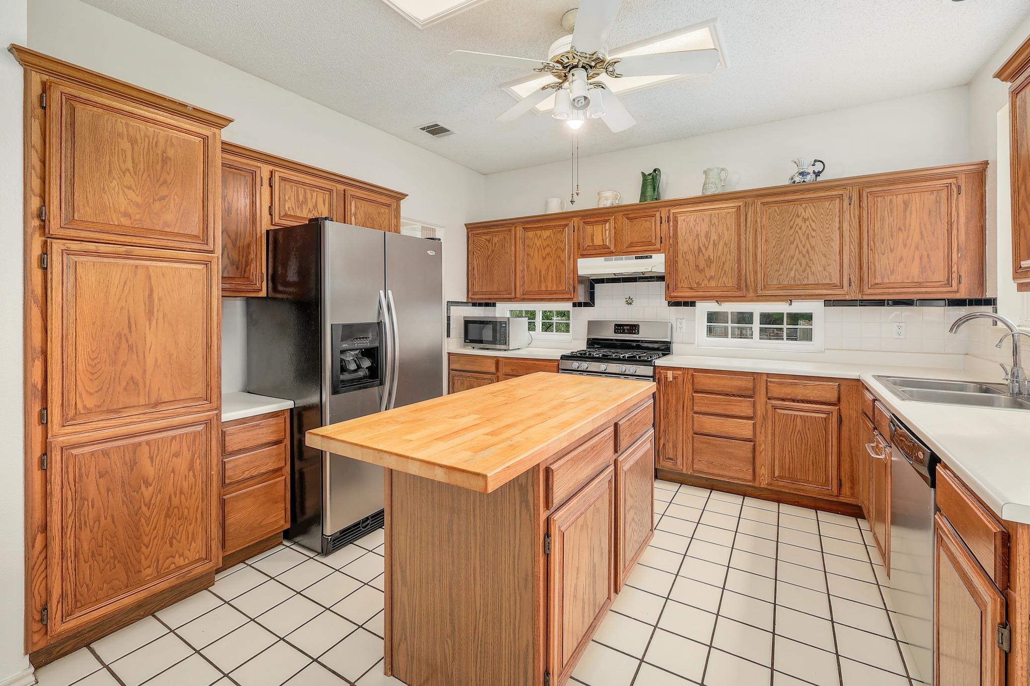 2601 Starling Dr, Round Rock, TX 78681