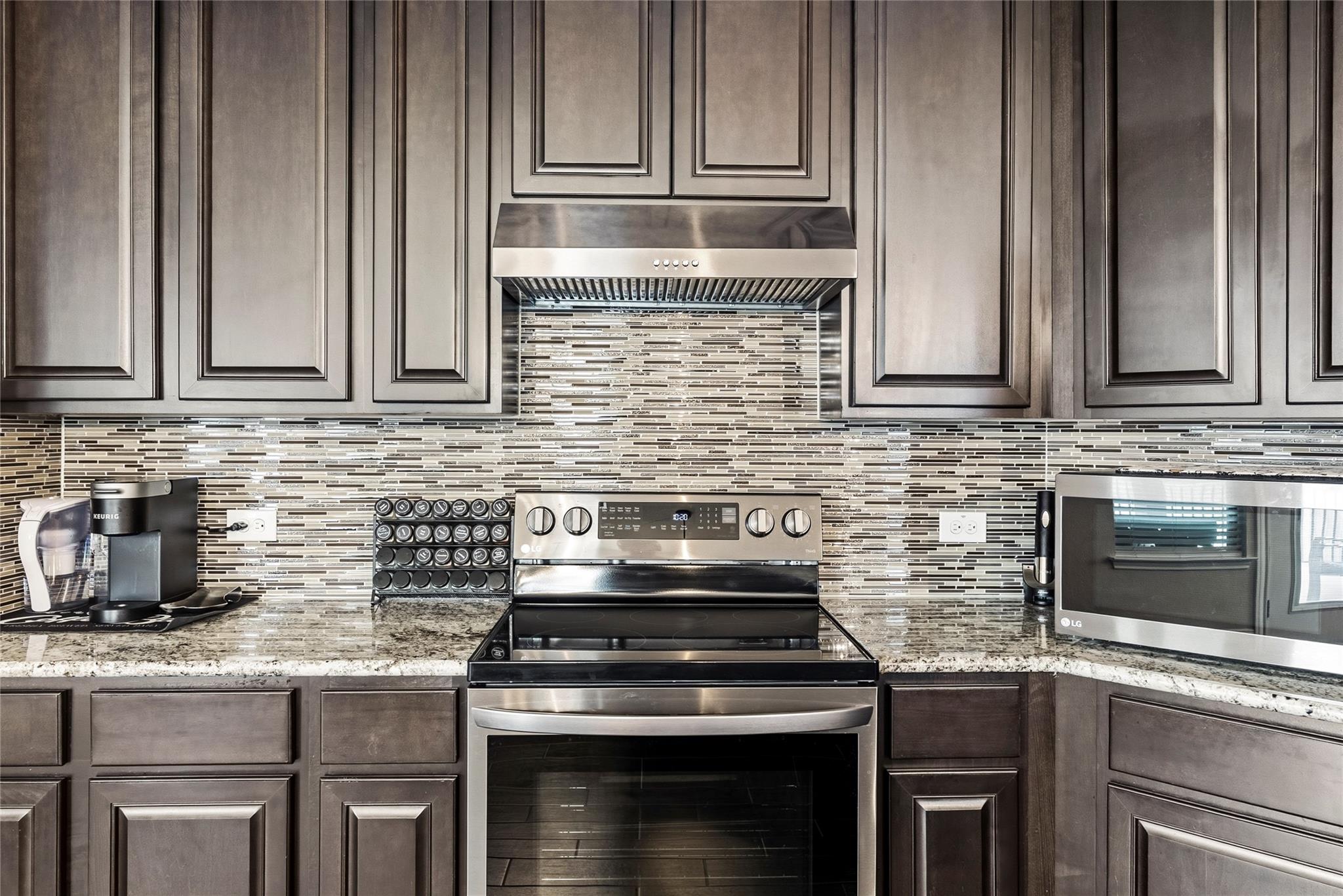 105 West Point Way, Elgin, TX 78621