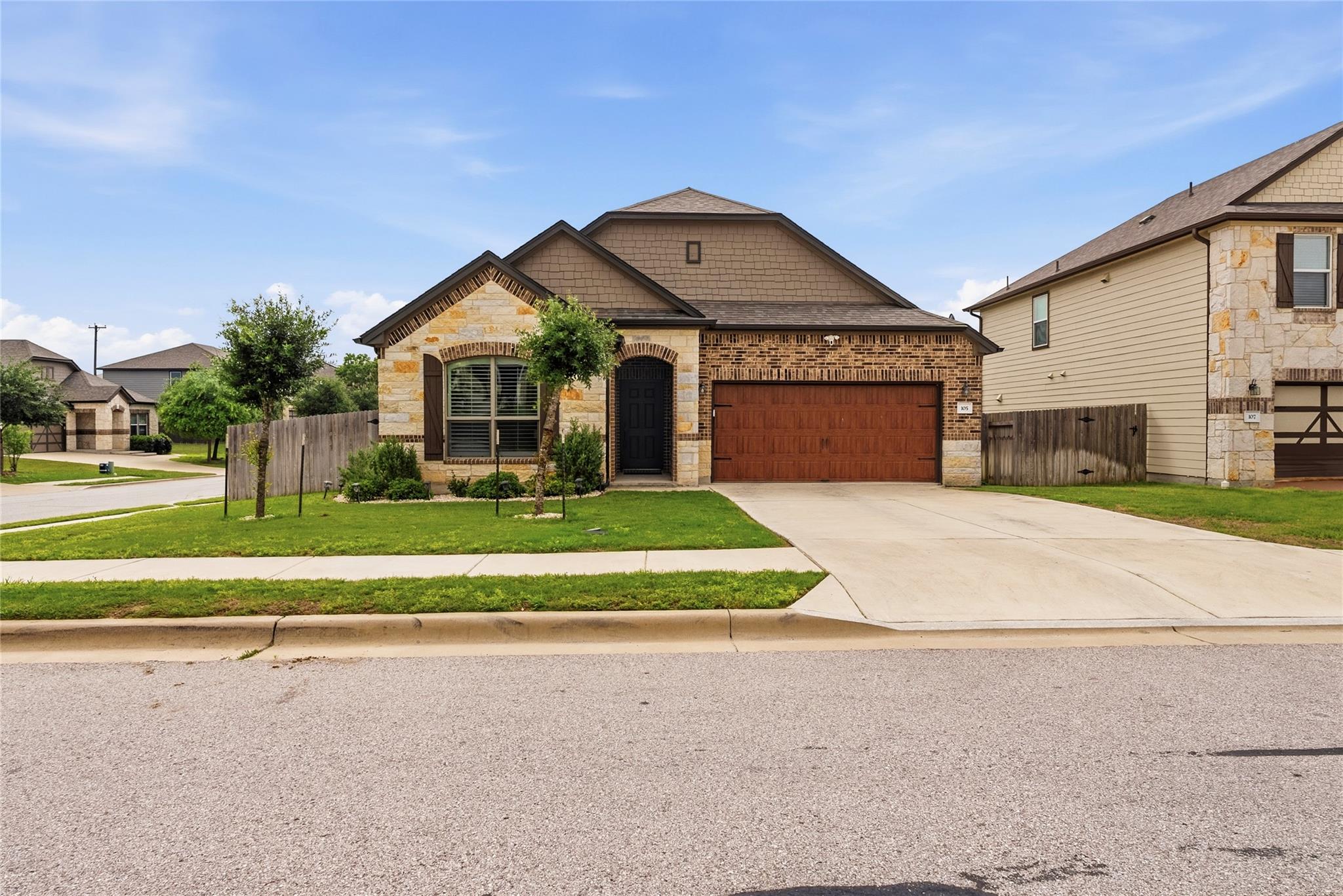 105 West Point Way, Elgin, TX 78621