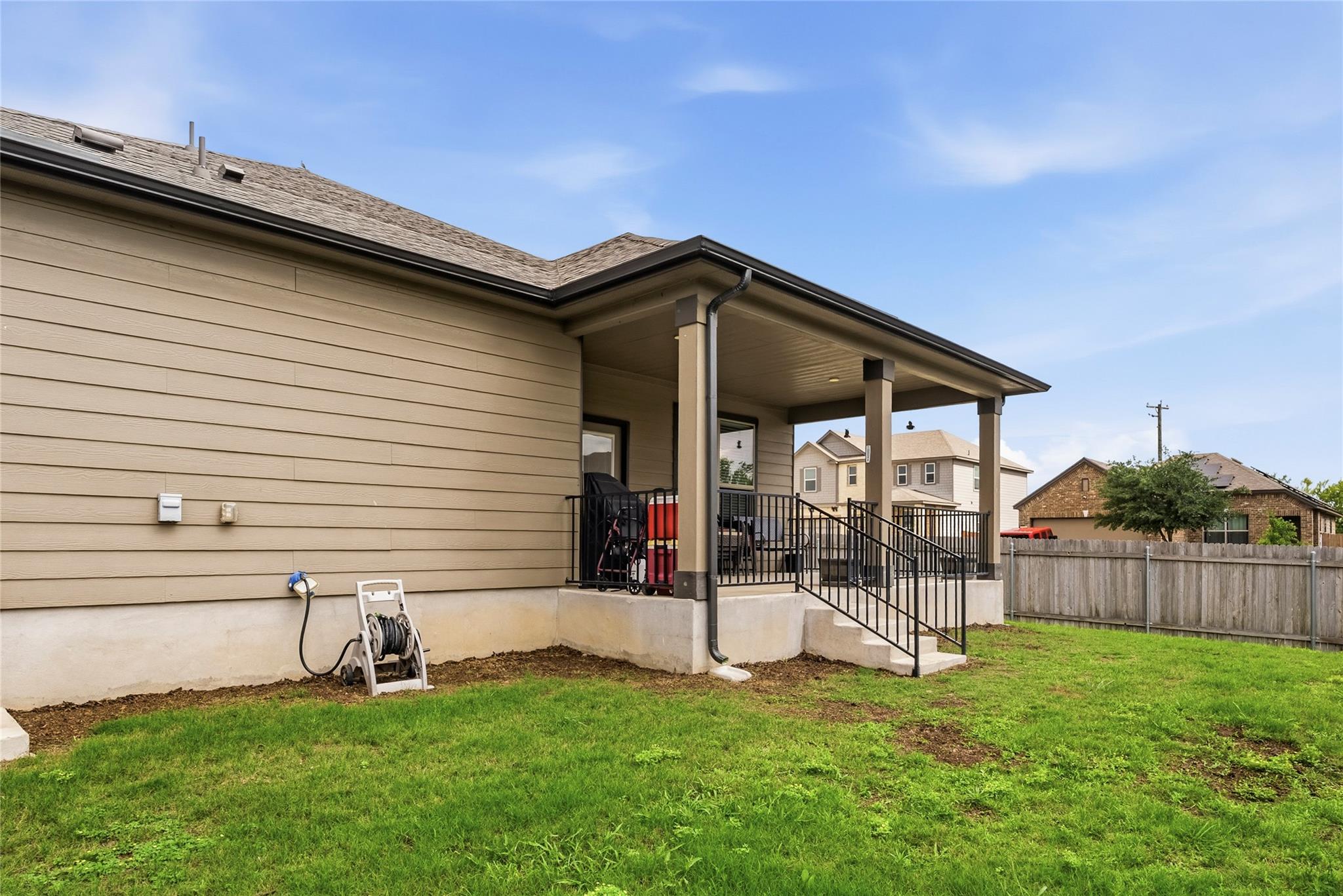 105 West Point Way, Elgin, TX 78621
