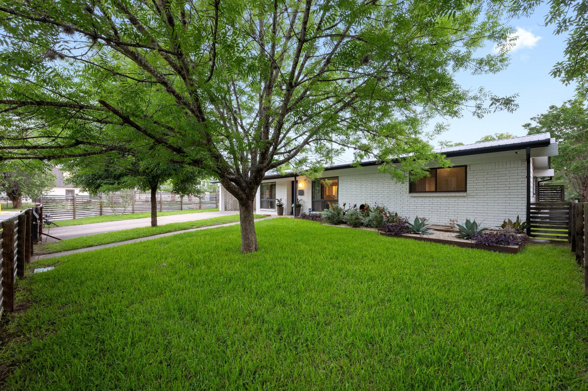 1723 Fawn Dr, Austin, TX 78741