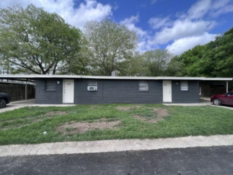 1013 Hackberry St # B, San Marcos, TX 78666