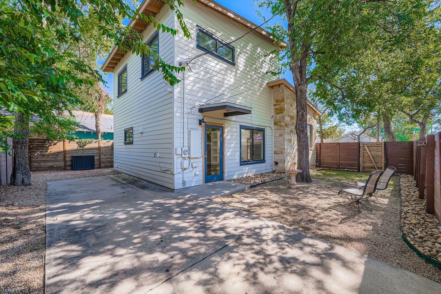 1800 E 14th St, Austin, TX 78702