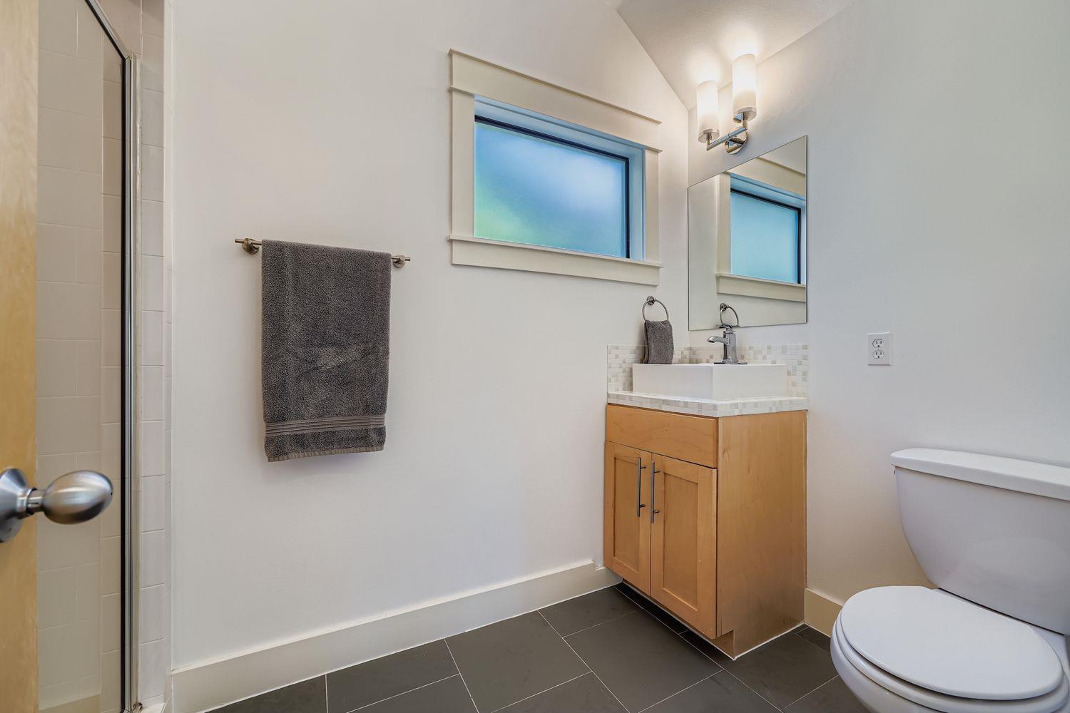 1800 E 14th St, Austin, TX 78702