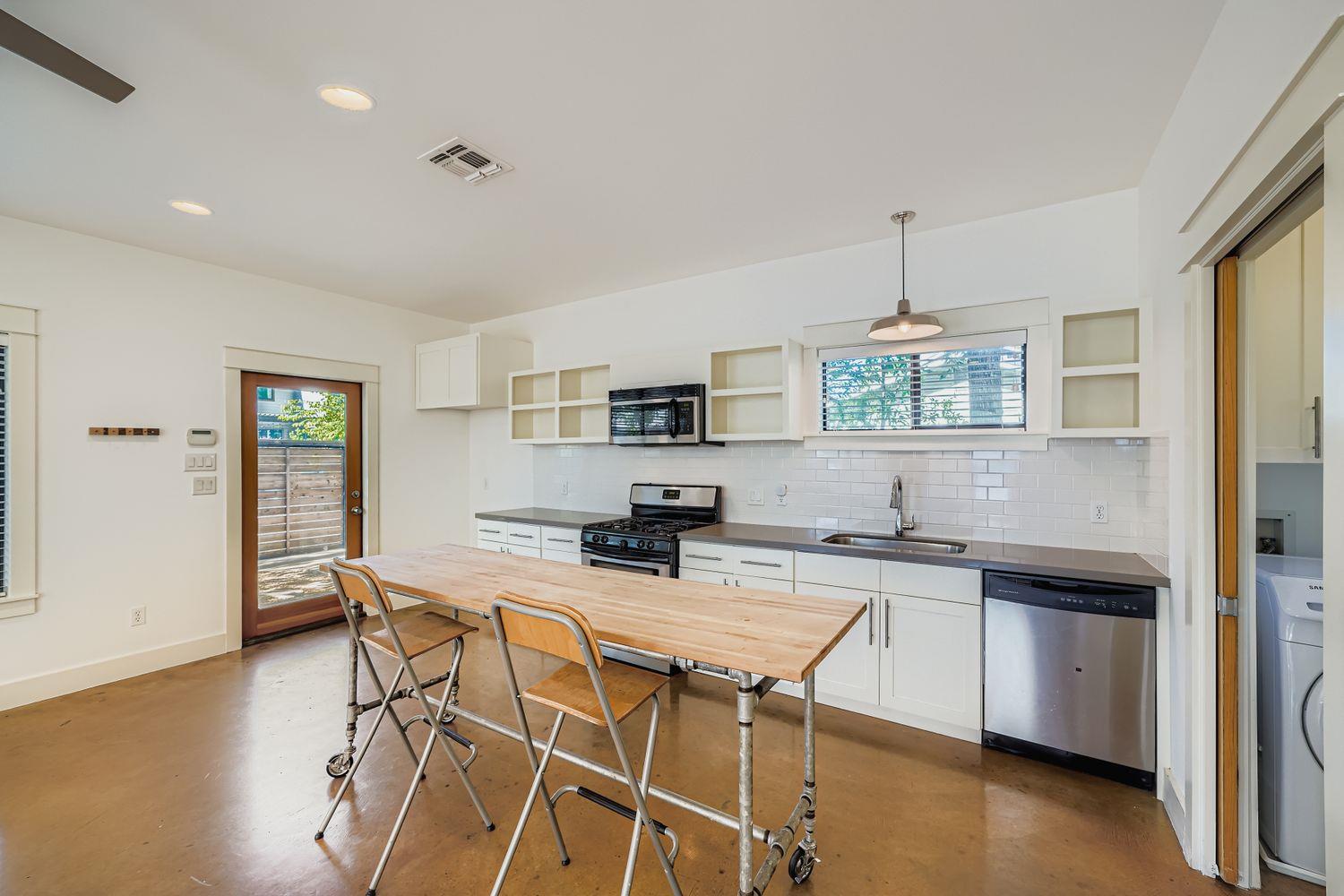 1800 E 14th St, Austin, TX 78702