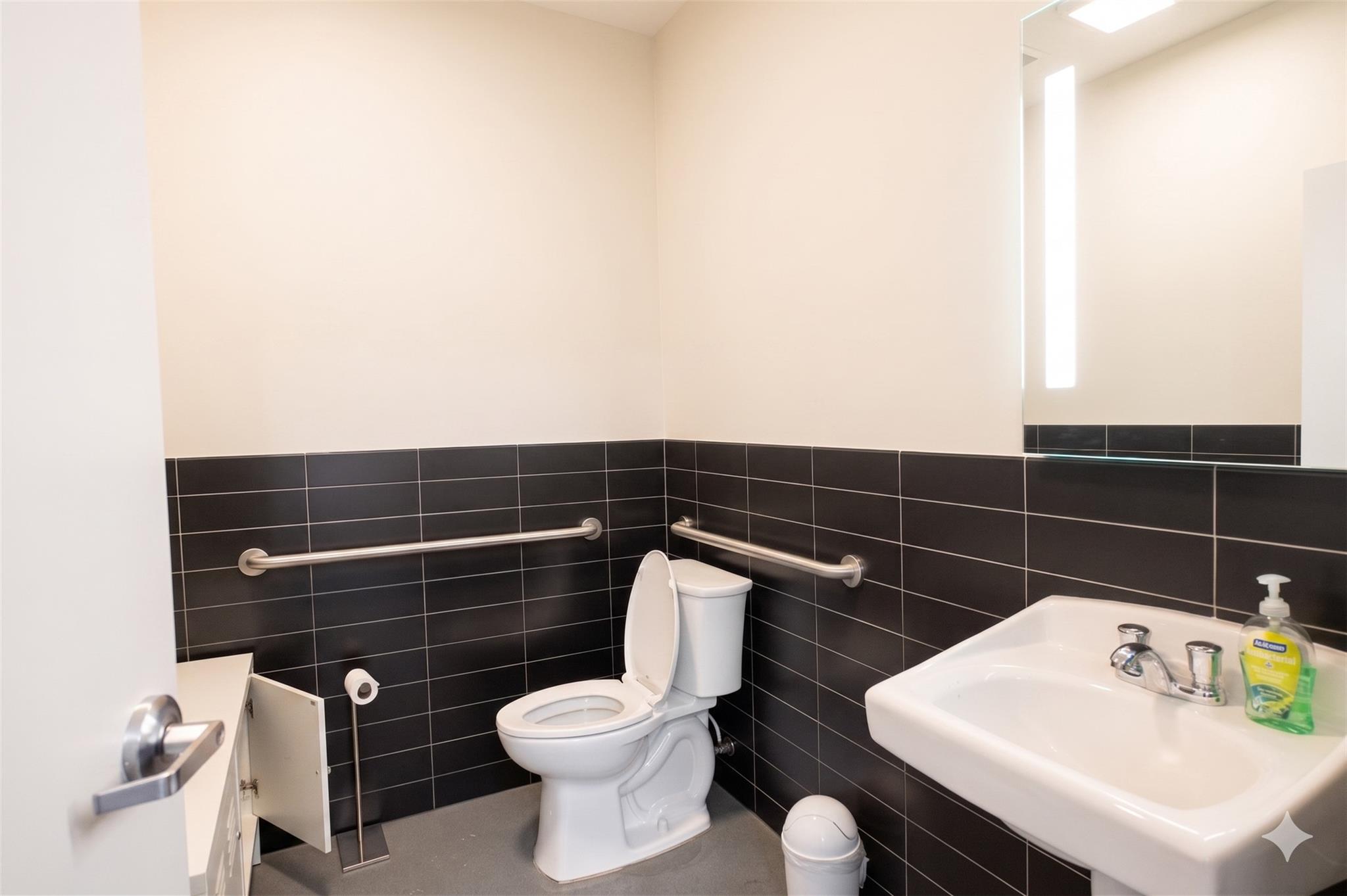 612 Winflo Dr, Austin, TX 78703