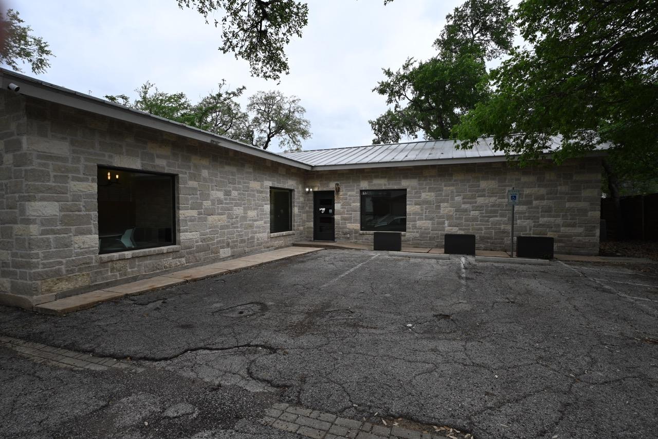 612 Winflo Dr, Austin, TX 78703