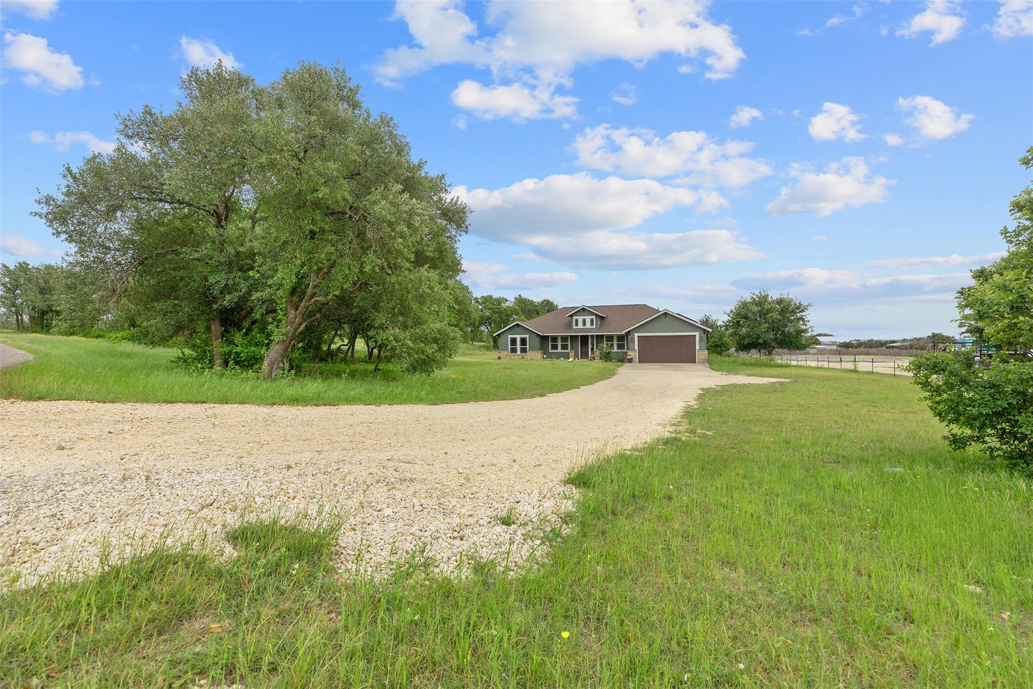 85 County Road 219, Florence, TX 76527