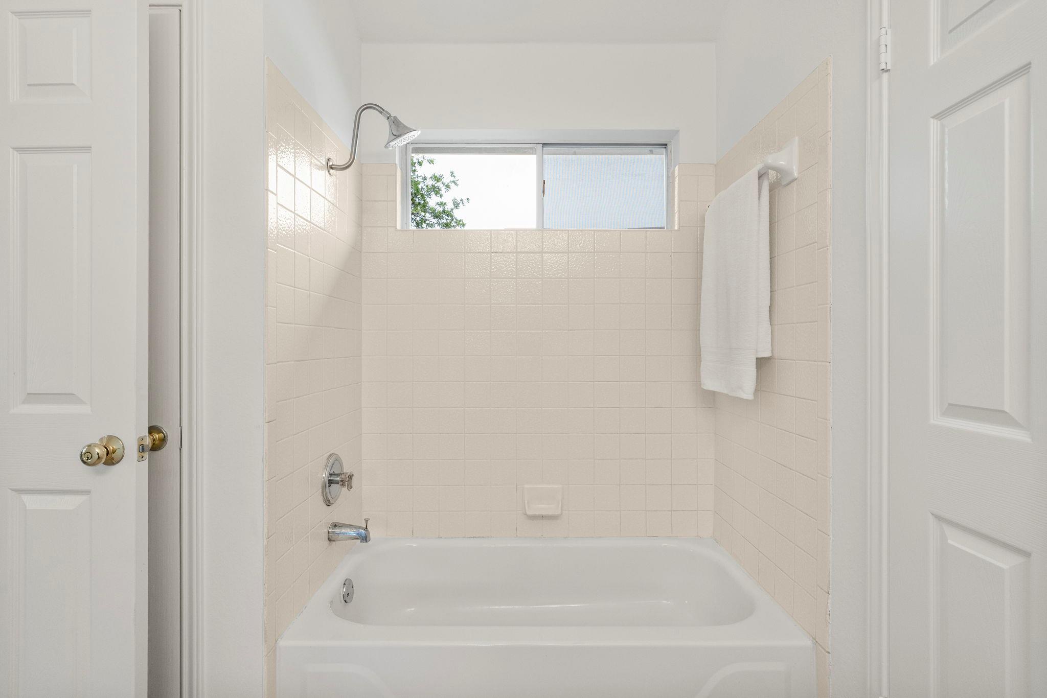 9109 Hoffman Cv, Austin, TX 78749