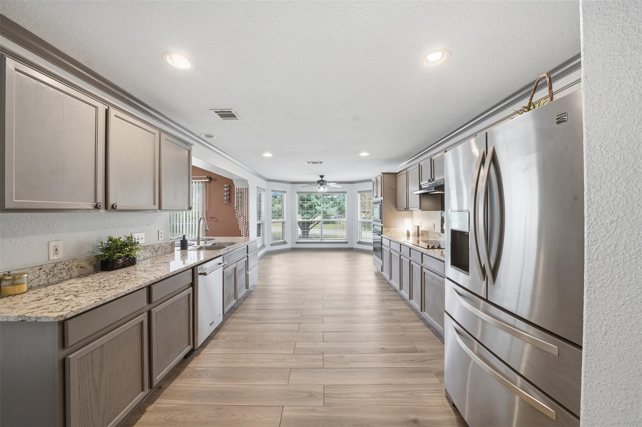 21142 Northland Dr, Lago Vista, TX 78645