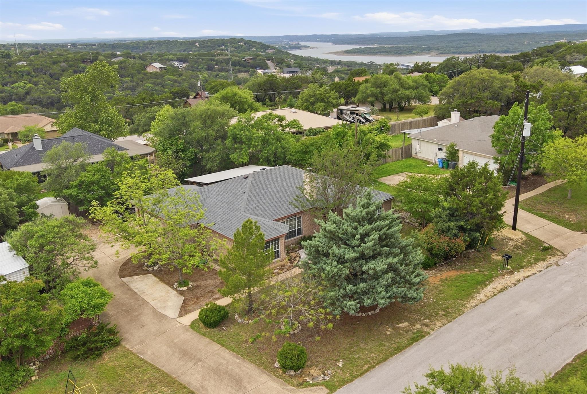 21142 Northland Dr, Lago Vista, TX 78645