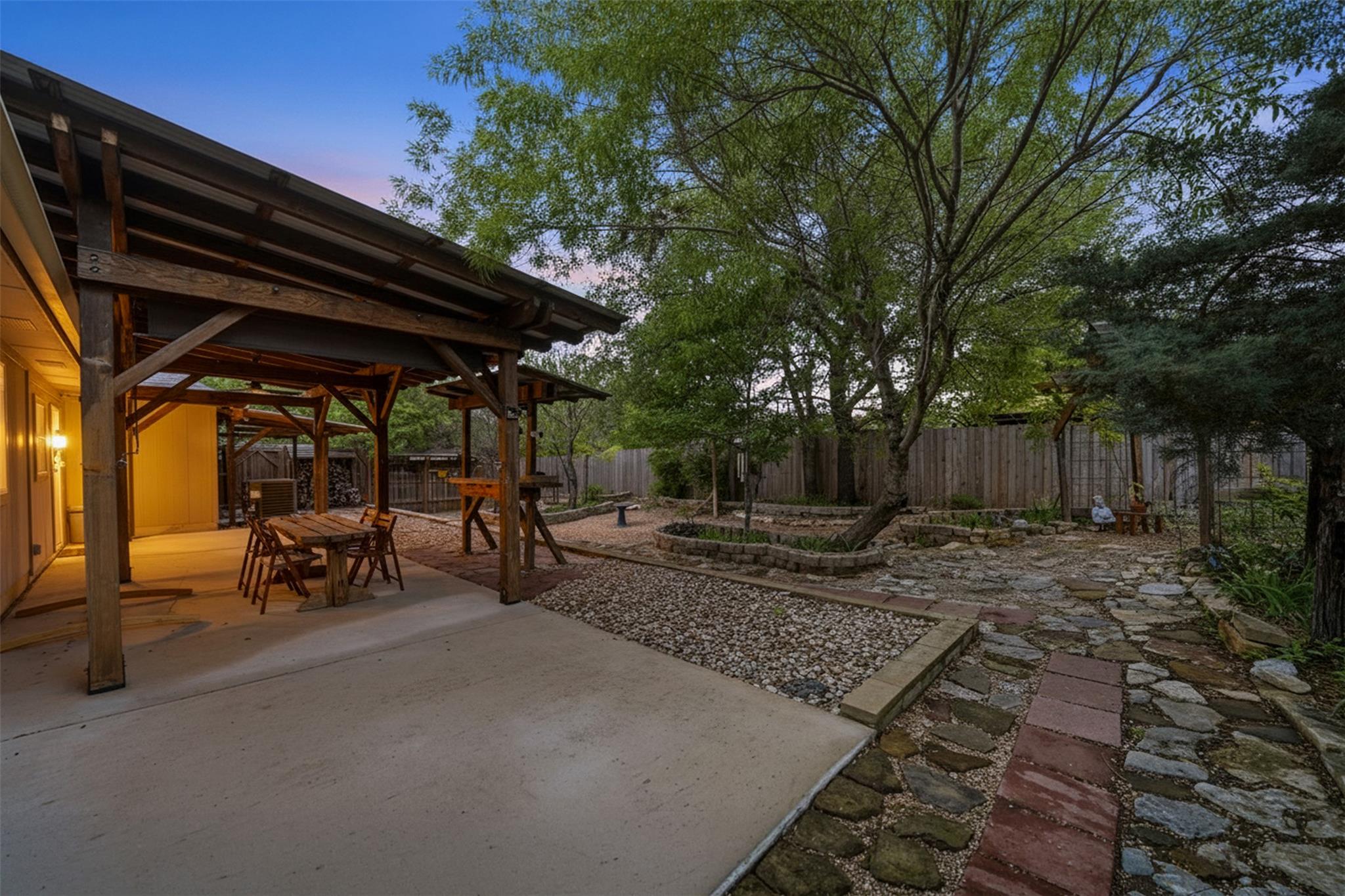 21142 Northland Dr, Lago Vista, TX 78645