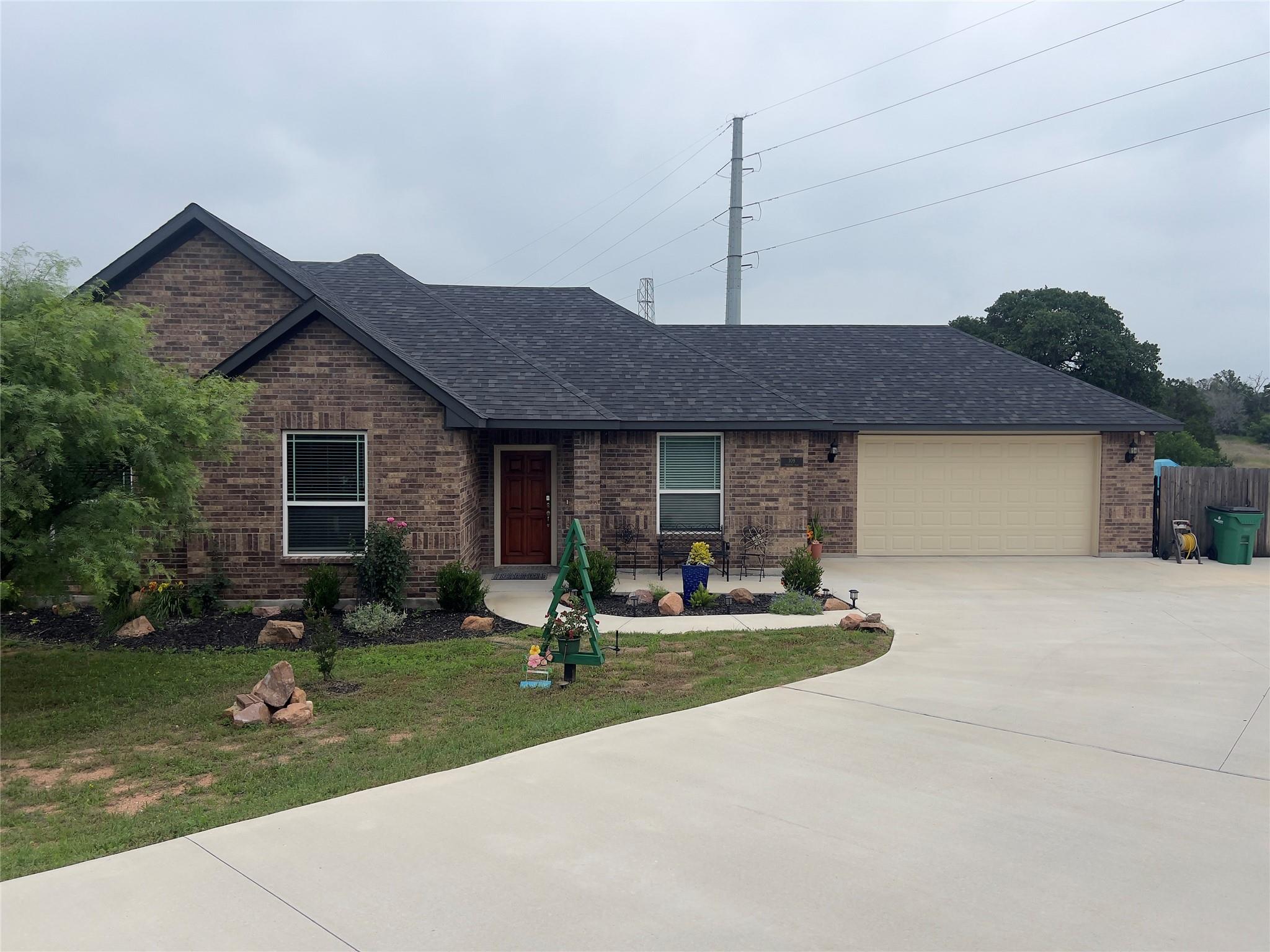 109 Pristine Pass, Buchanan Dam, TX 78609