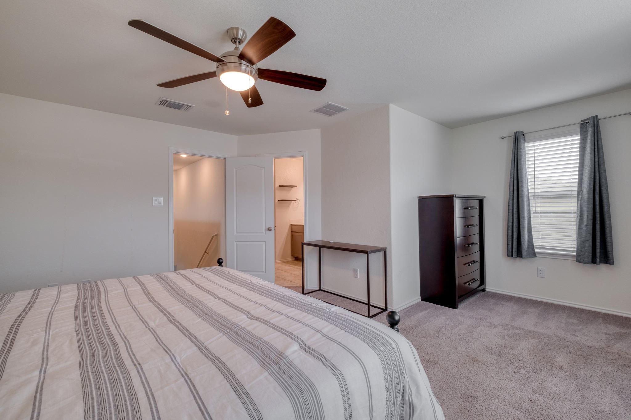 508 Barbary Coast Ln, Jarrell, TX 76537