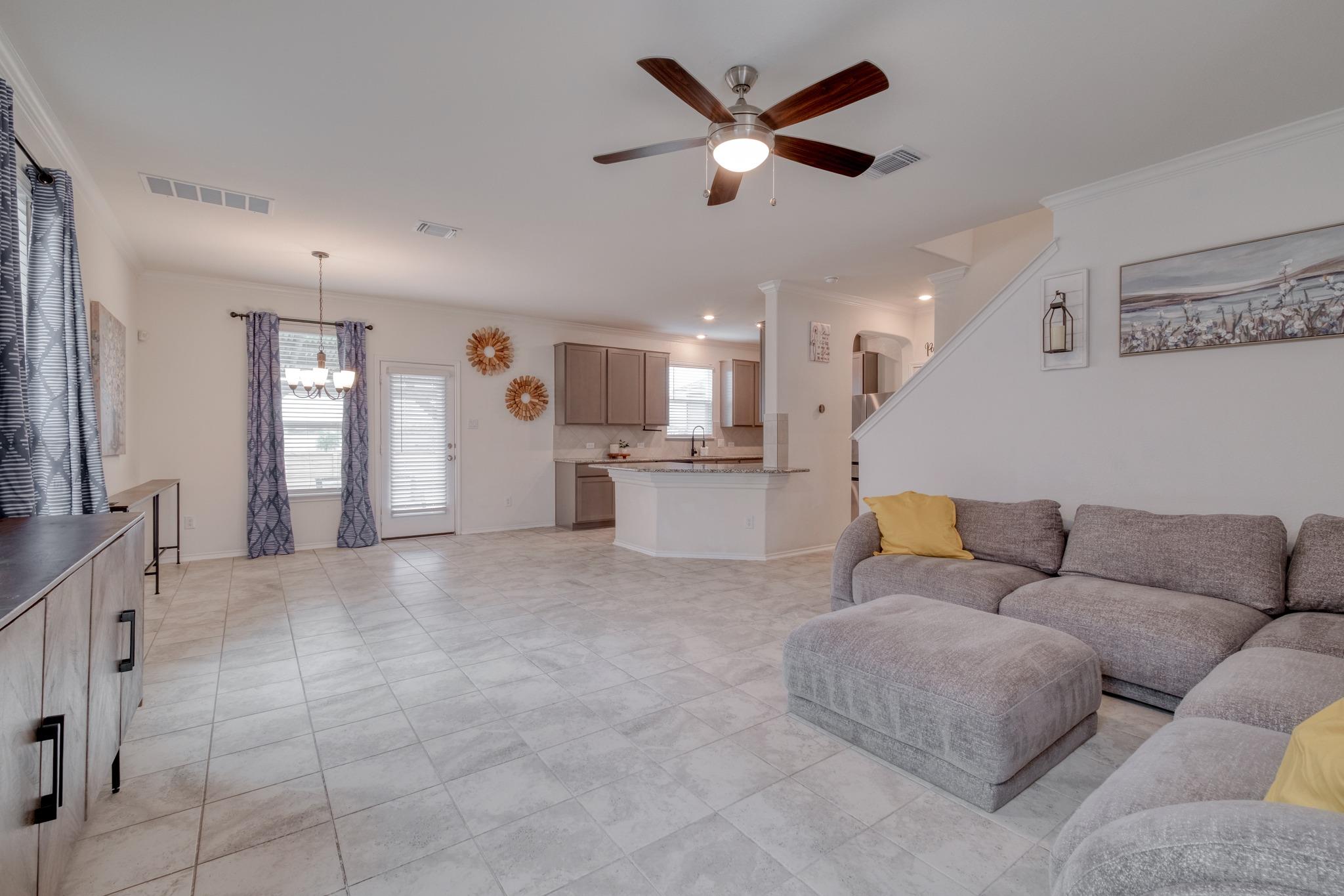 508 Barbary Coast Ln, Jarrell, TX 76537