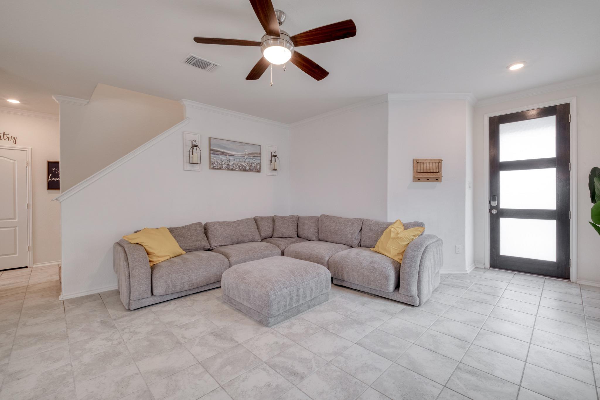 508 Barbary Coast Ln, Jarrell, TX 76537