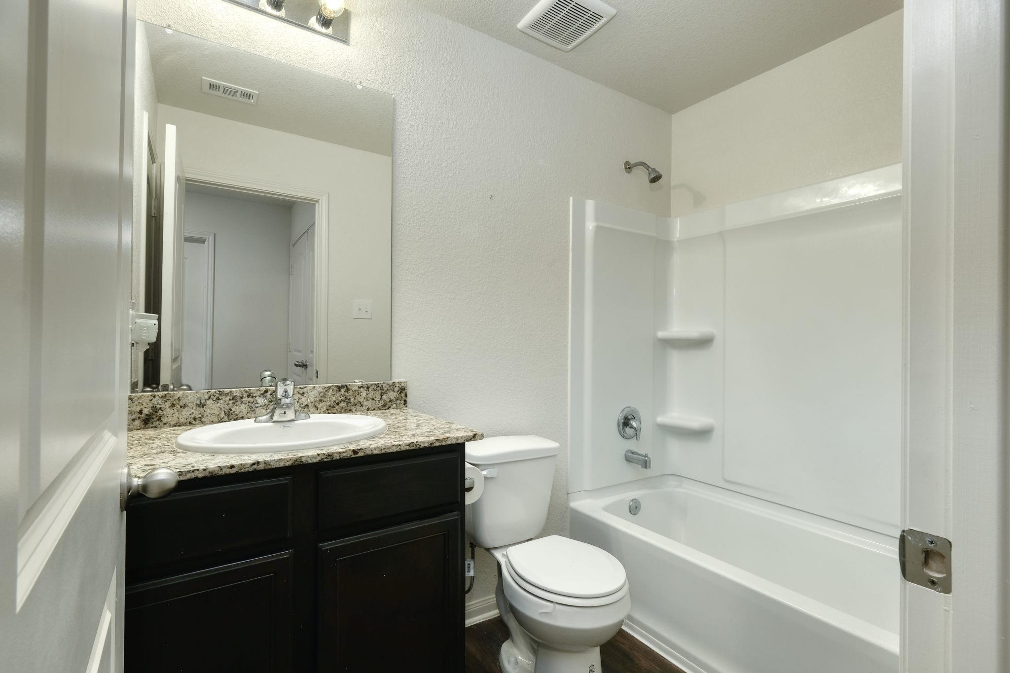 5033 Cressler Ln, Jarrell, TX 76537