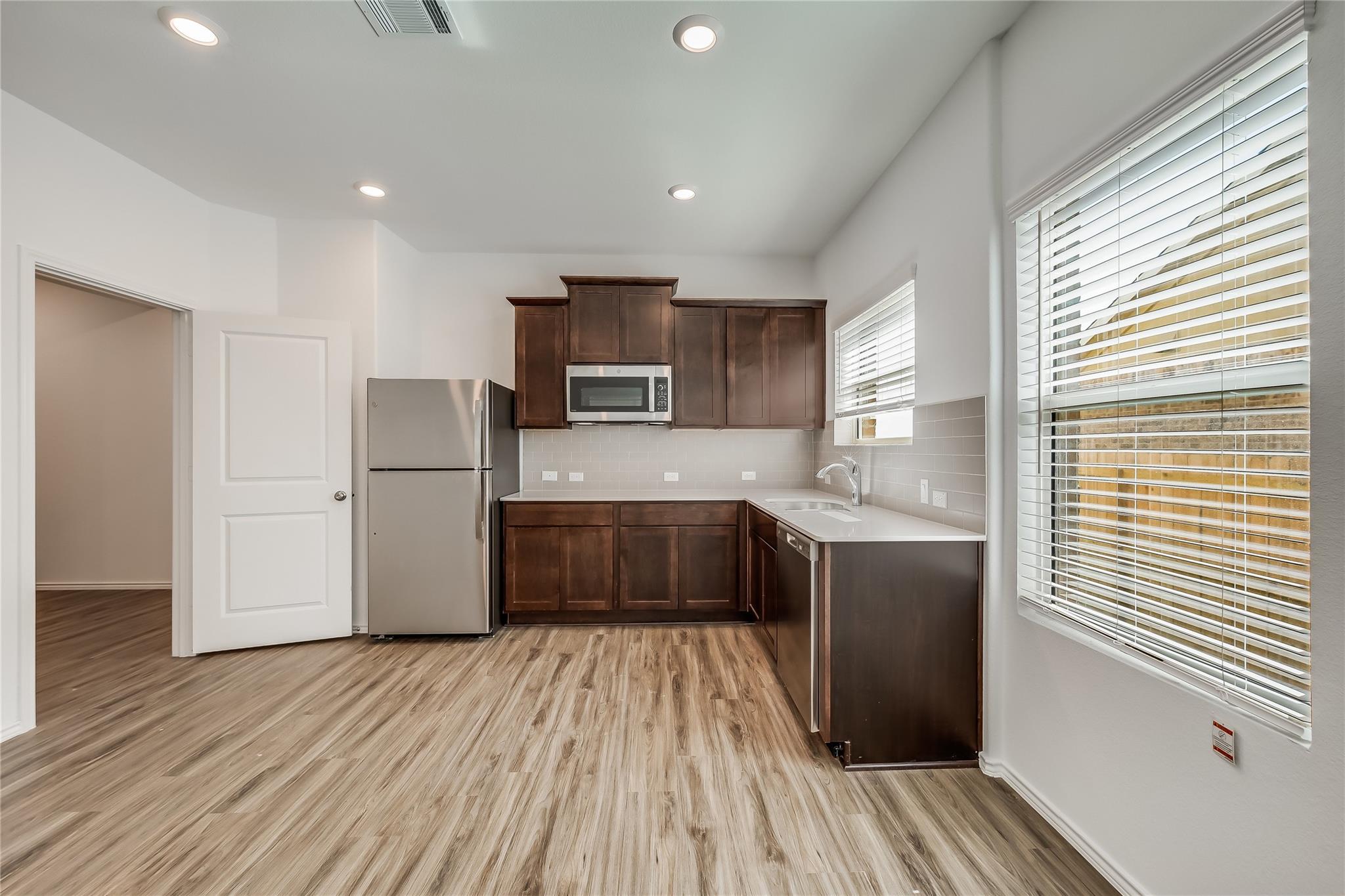 932 Mallow Rd, Leander, TX 78641