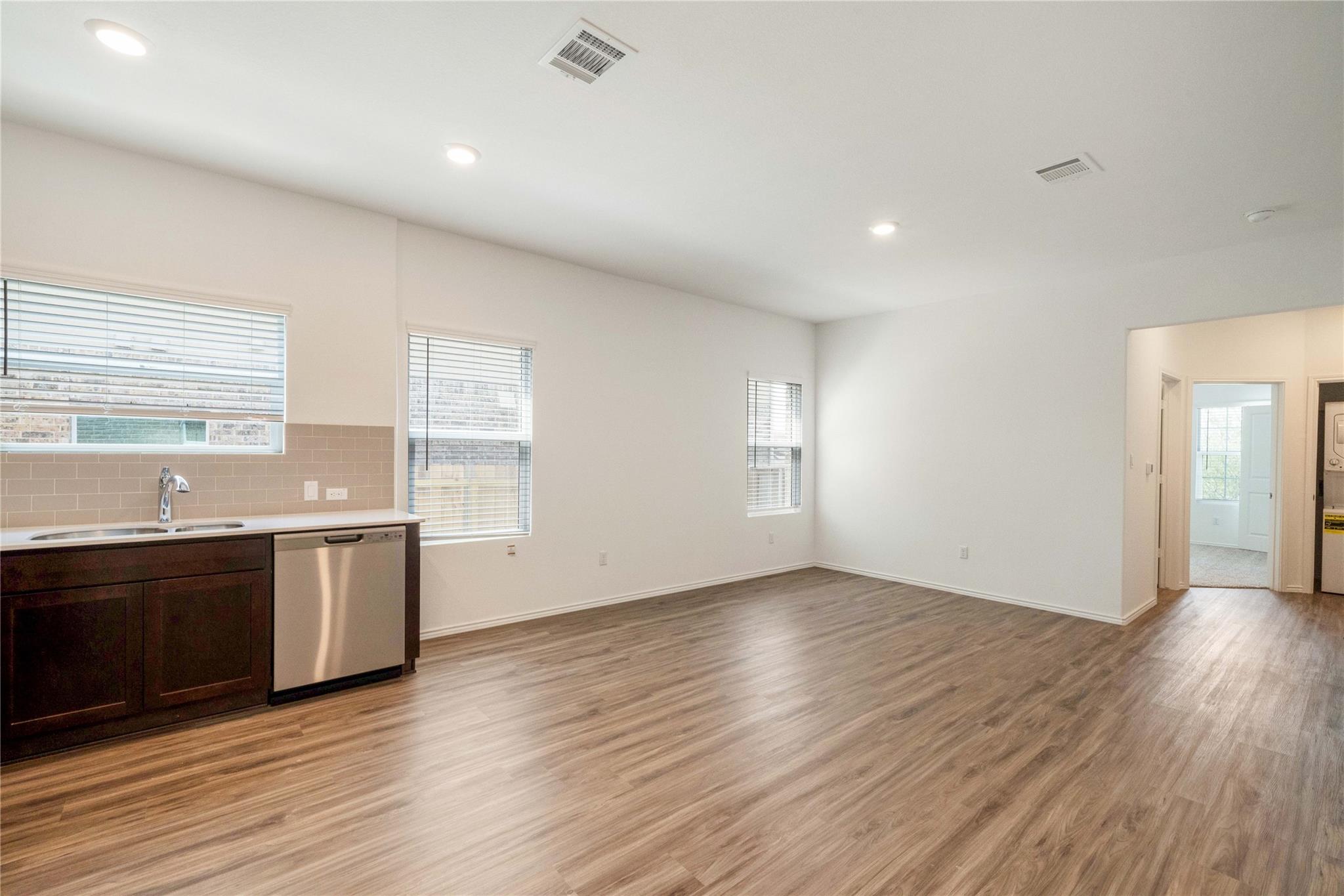 932 Mallow Rd, Leander, TX 78641