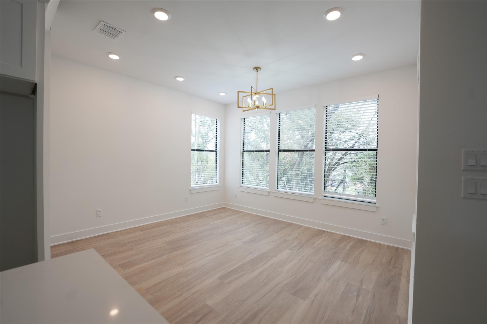 48 Acacia Dr, Wimberley, TX 78676